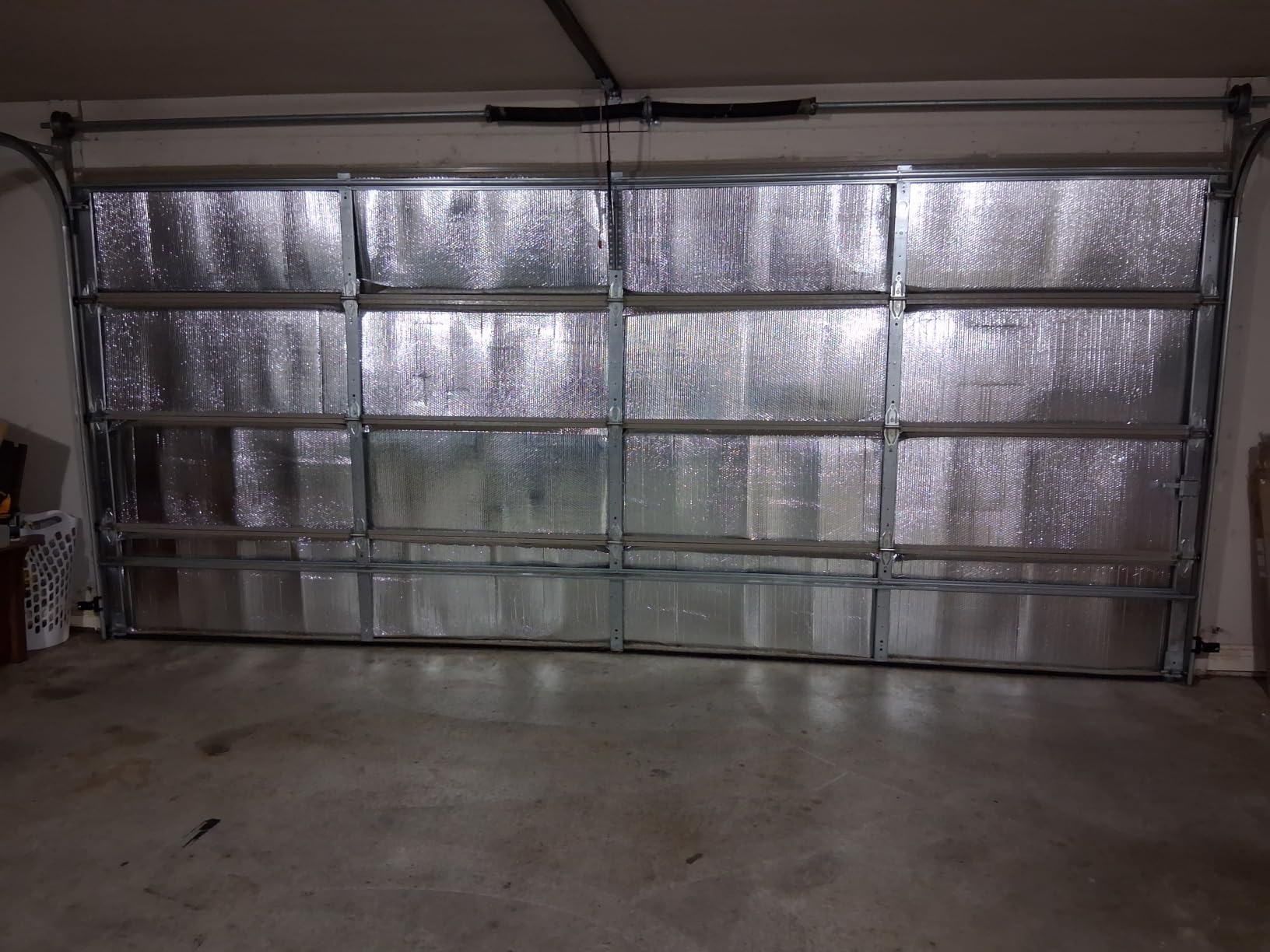 Garage Door Insulation Kit 16P Double Bubble Window Heat Insulation Panels, 6MM 16x8FT Reflective Aluminum Foil Summer/Winter Barrier Sheets with 120 Adhesive Tapes for Garage Attic Wall(24x48) customer photo 1