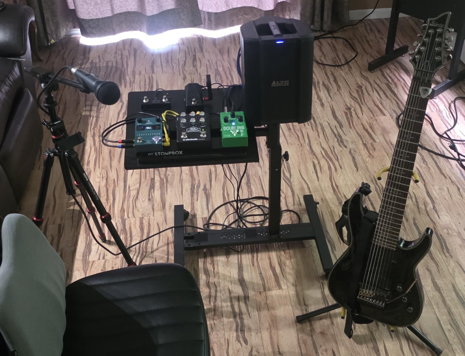 ALTO BUSKER 200W Portable PA Speaker System customer photo 2