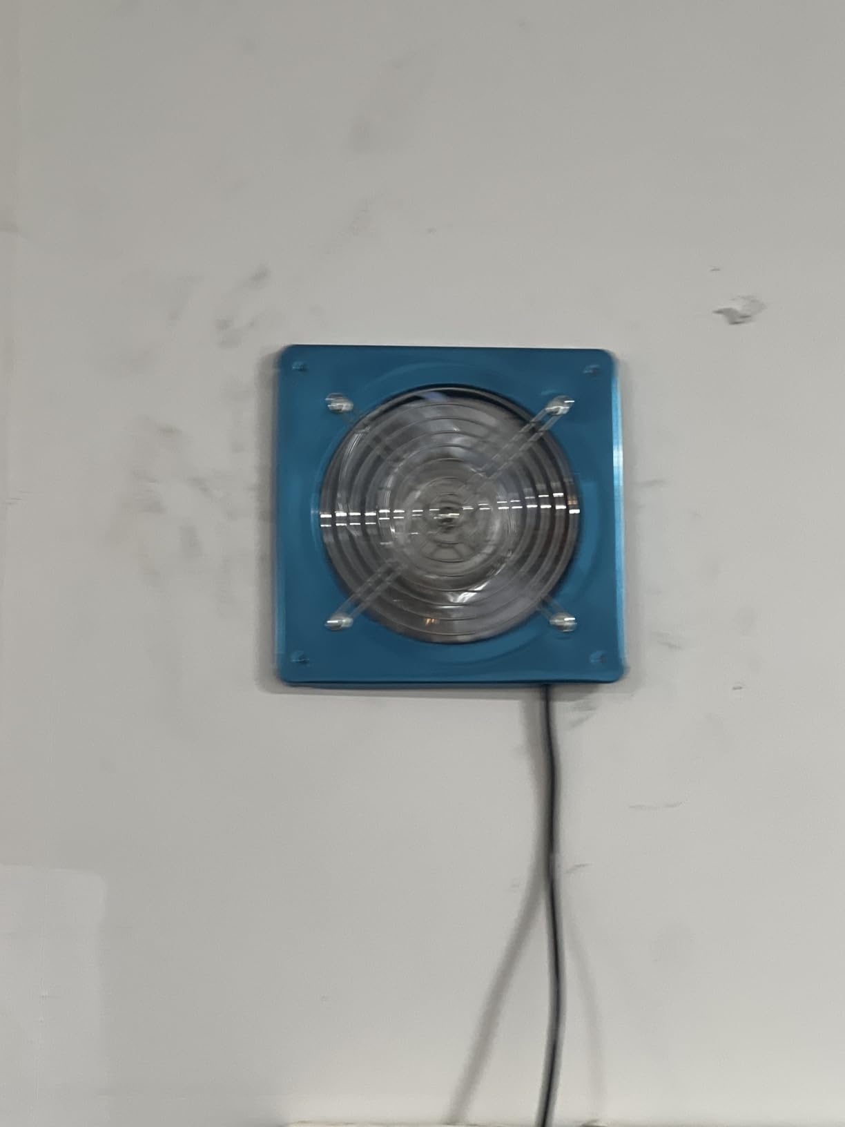 HG Power 10 Inch Metal Exhaust Fan with Switch, 988 CFM Powerful Garage Exhaust Fan with Damper, Potable Wall Mount Fan Fume Extractor Ventilation Fan for Shop, Shed, Basement, Chicken Coop, Silver customer photo 2