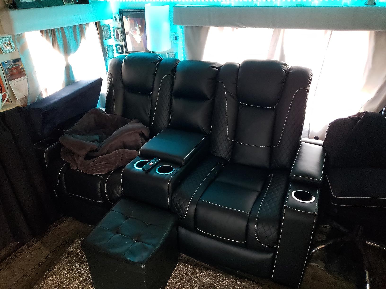 CANMOV Electric Power Recliner Chair, Black Faux Leather Dual Motor customer photo 2