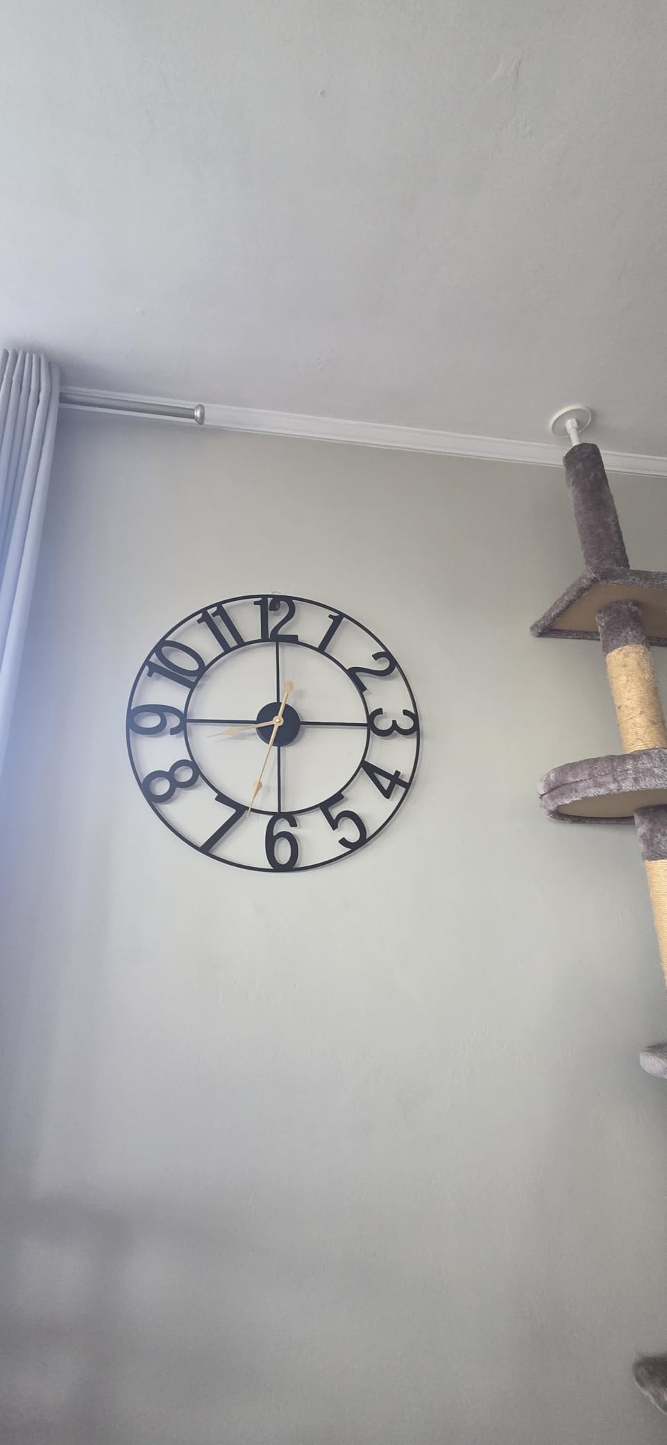 Sorbus Large Wall Clock, Metal Frame, Battery Powered (24 Inch, Black) customer photo 2