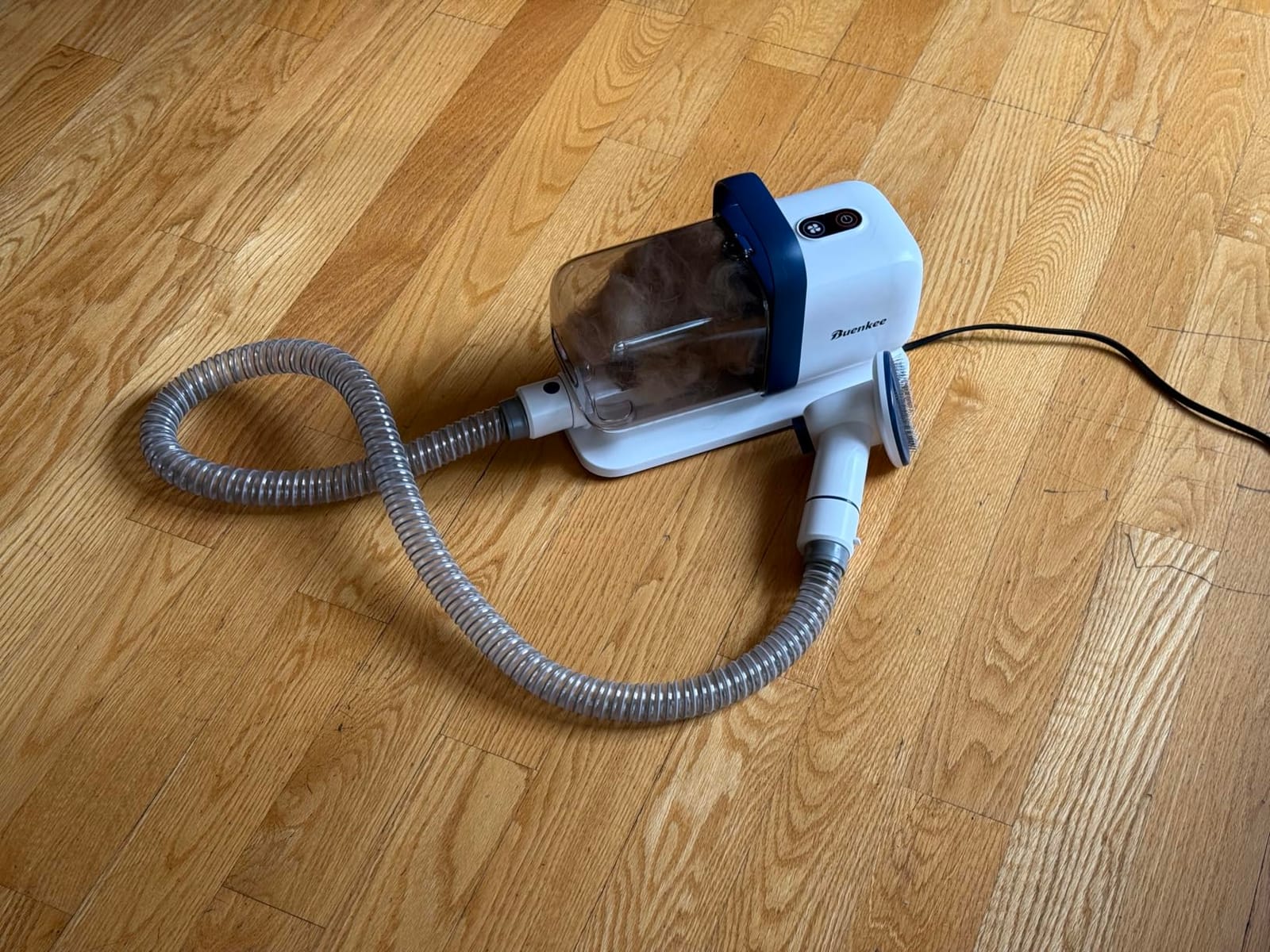 Buenkee Dog Grooming Vacuum Kit, 15000Pa Clipper, Shedding Brush, 2L, White customer photo 2