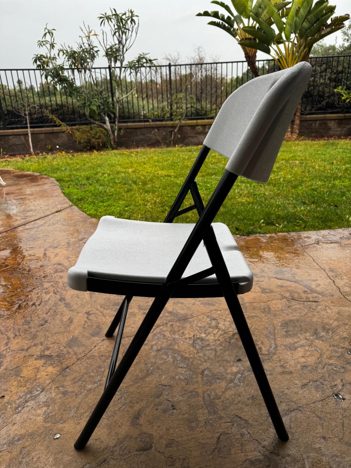 10 Pack Thicker 800 LBS Black Folding Chairs, Commercial Grade Folding Chair, Foldable Chairs for Events customer photo 1