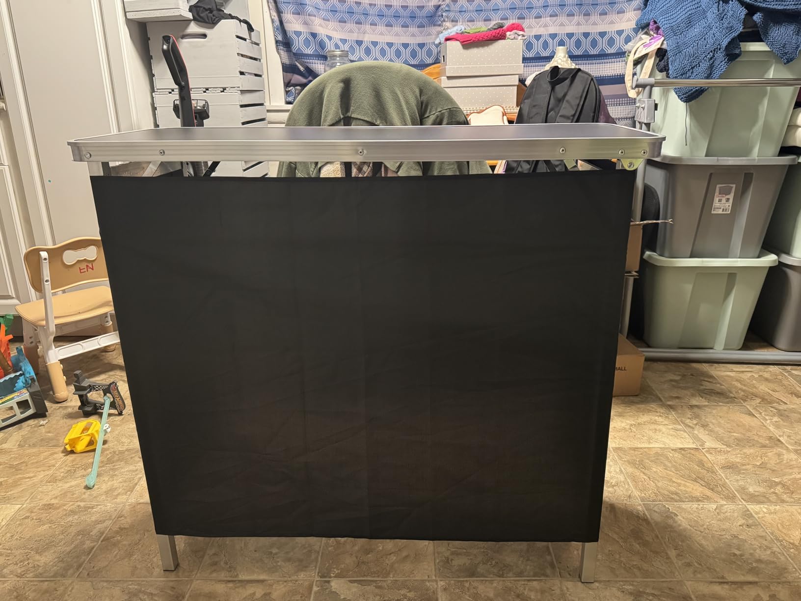 VEVOR Folding Portable Bar Table, Tradeshow Podium Table for Indoor, Outdoor, Party, Picnic, Exhibition, Includes Carrying Case, Storage Shelf and Black Skirt, 38.39