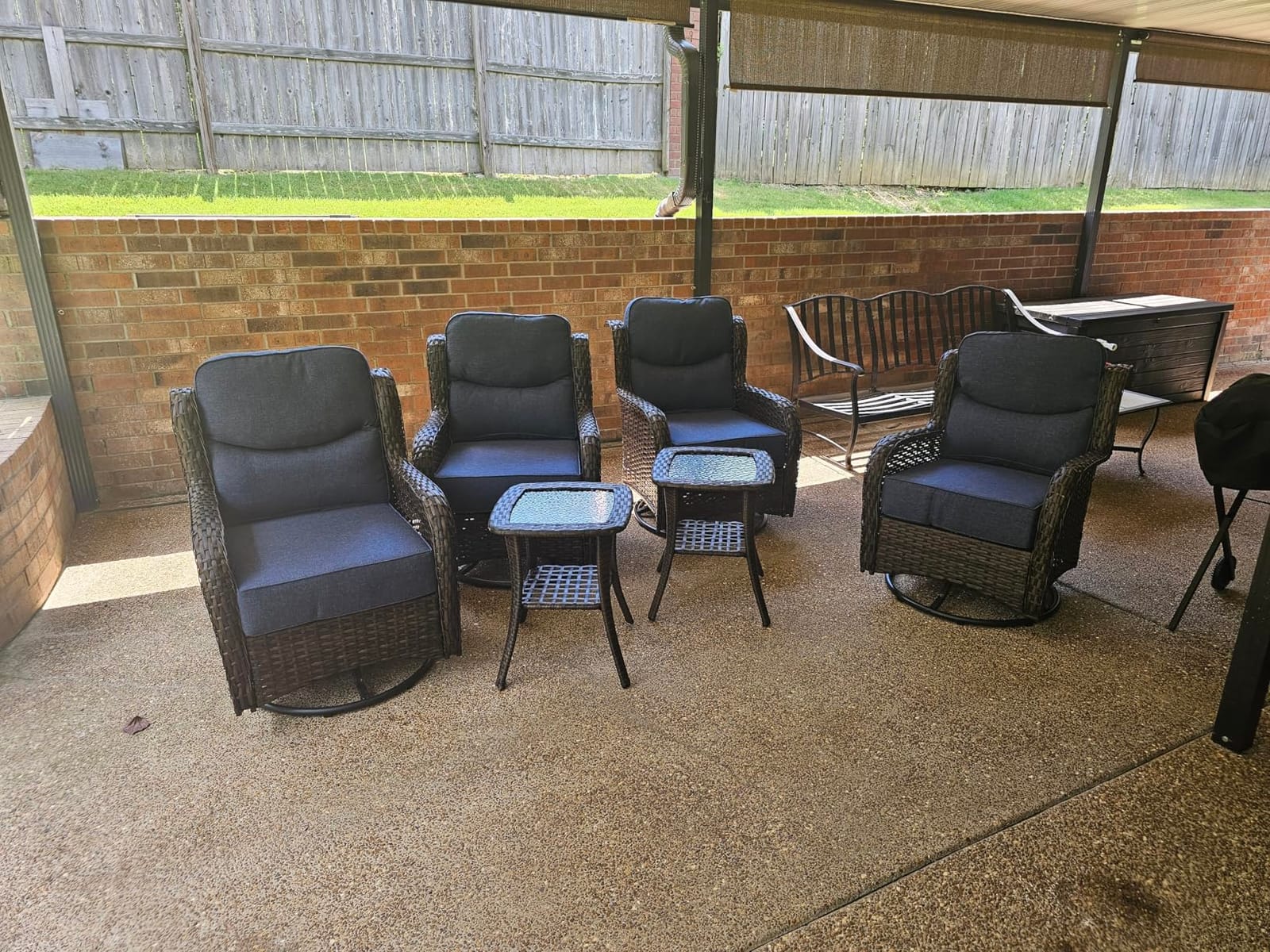 HILLGA Luxury Outdoor Swivel Rocker Patio Chairs of 2 with Side Table customer photo 1