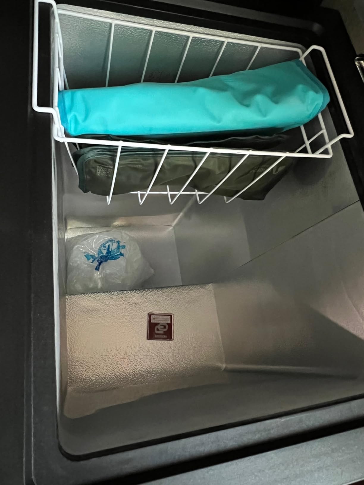 Igloo 3.5 Cu Ft. Upright Deep Freezer Chest- Deep Freezer with Quick Freezing System & Adjustable Thermostat for Homes, Garages & Basements- Low Noise Freezer with Removable Basket & LED Lights- White customer photo 2