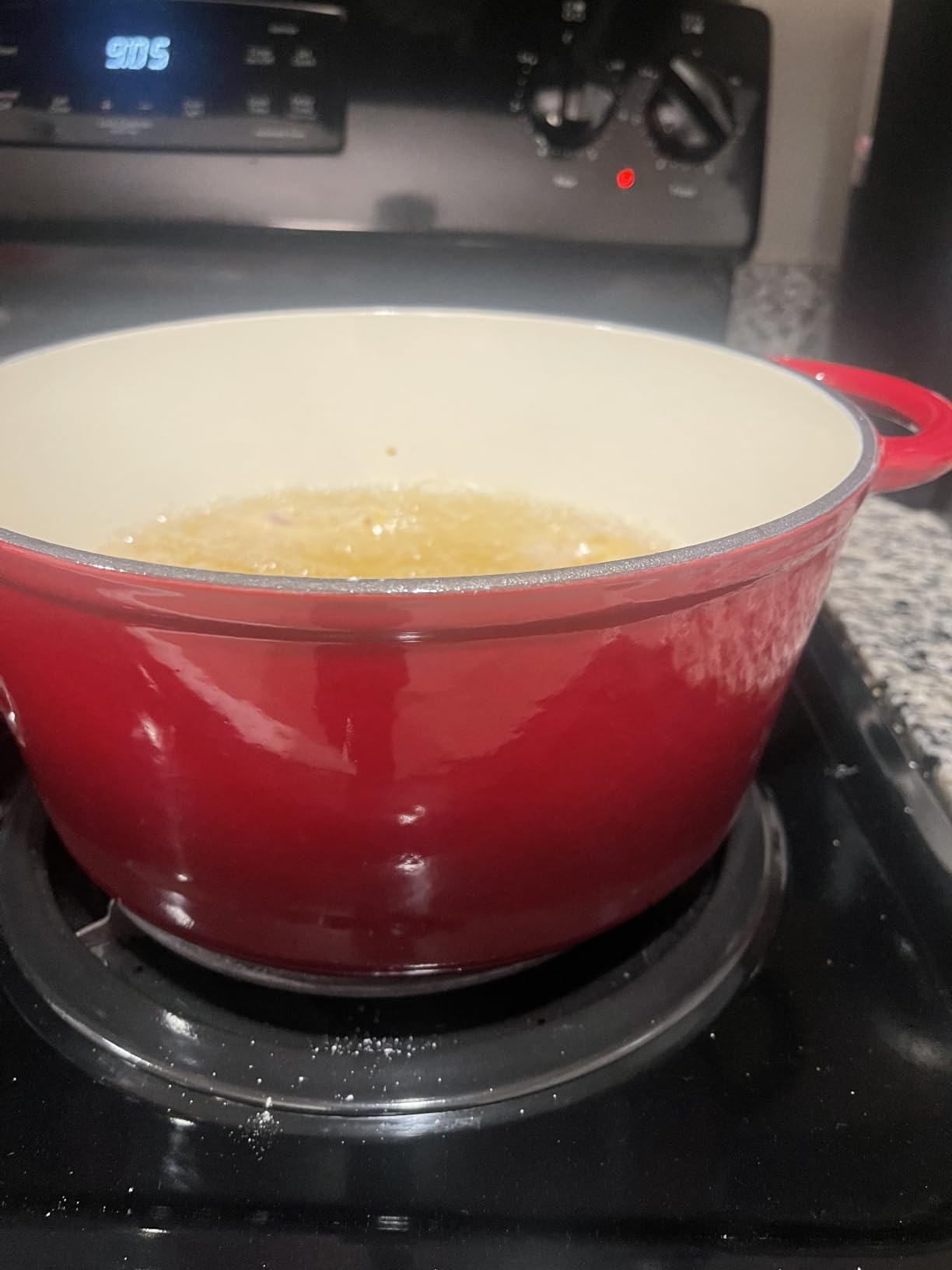 6 Quart Dutch Oven Pot with Lid, Non Stick Enameled Cast Iron Dutch Oven for Bread Baking, Heavy-Duty, Oven Safe Ceramic Cookware Up to 500°F for Baking, Braising, Stews, Roasting, Red customer photo 2