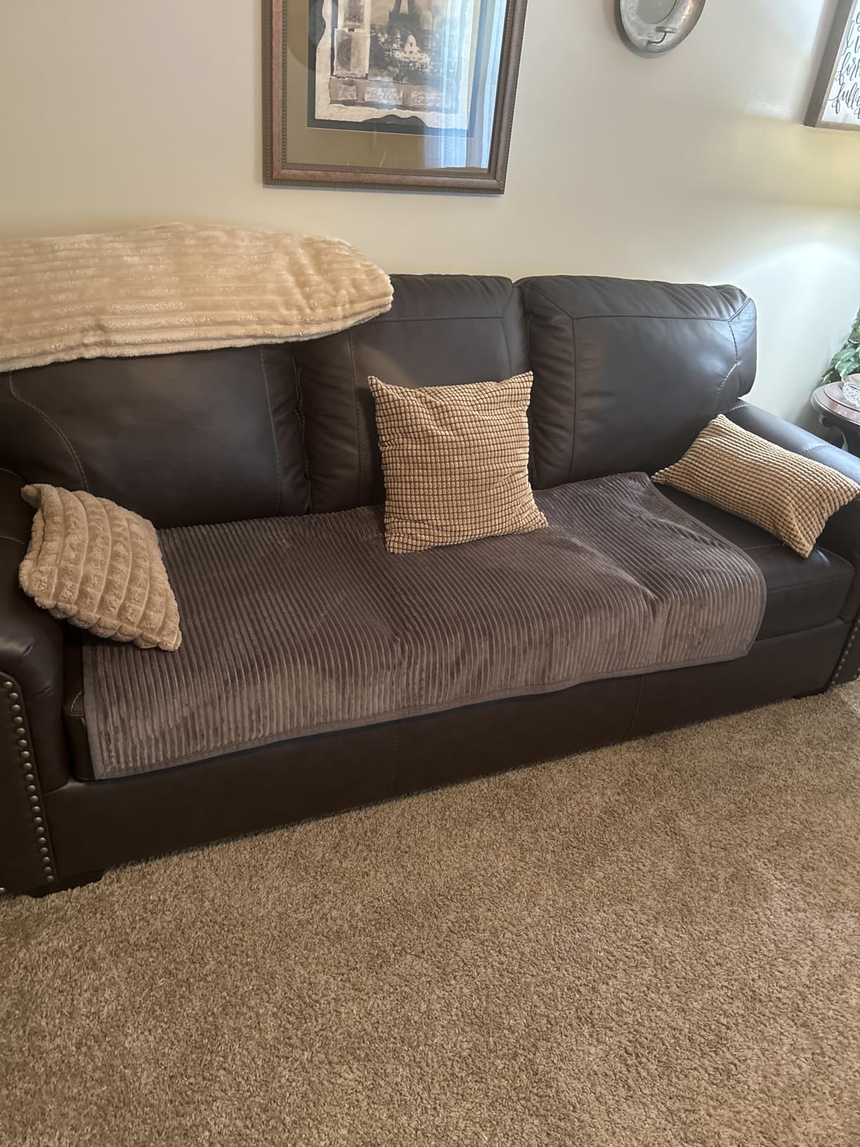 Signature Design by Ashley 92-in Classic Leather Sofa Couch, Dark Brown customer photo 2