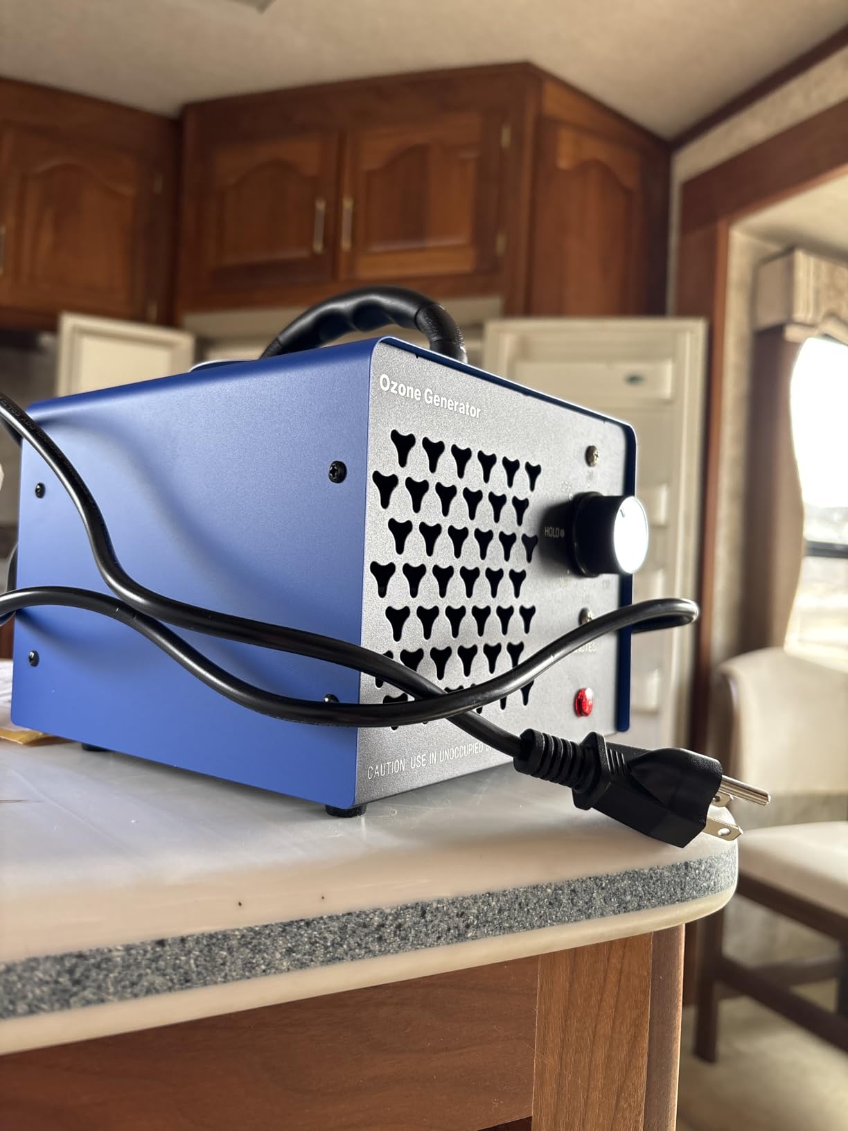 ONAMOR Ozone Generator Odor Eliminator 70000mg, High Capacity Ozone Machine Odor Removal Up to 6000 Sq.Ft, Ionizer Ozonator for Smoke, Car, Basement And Pet Room, Black customer photo 2