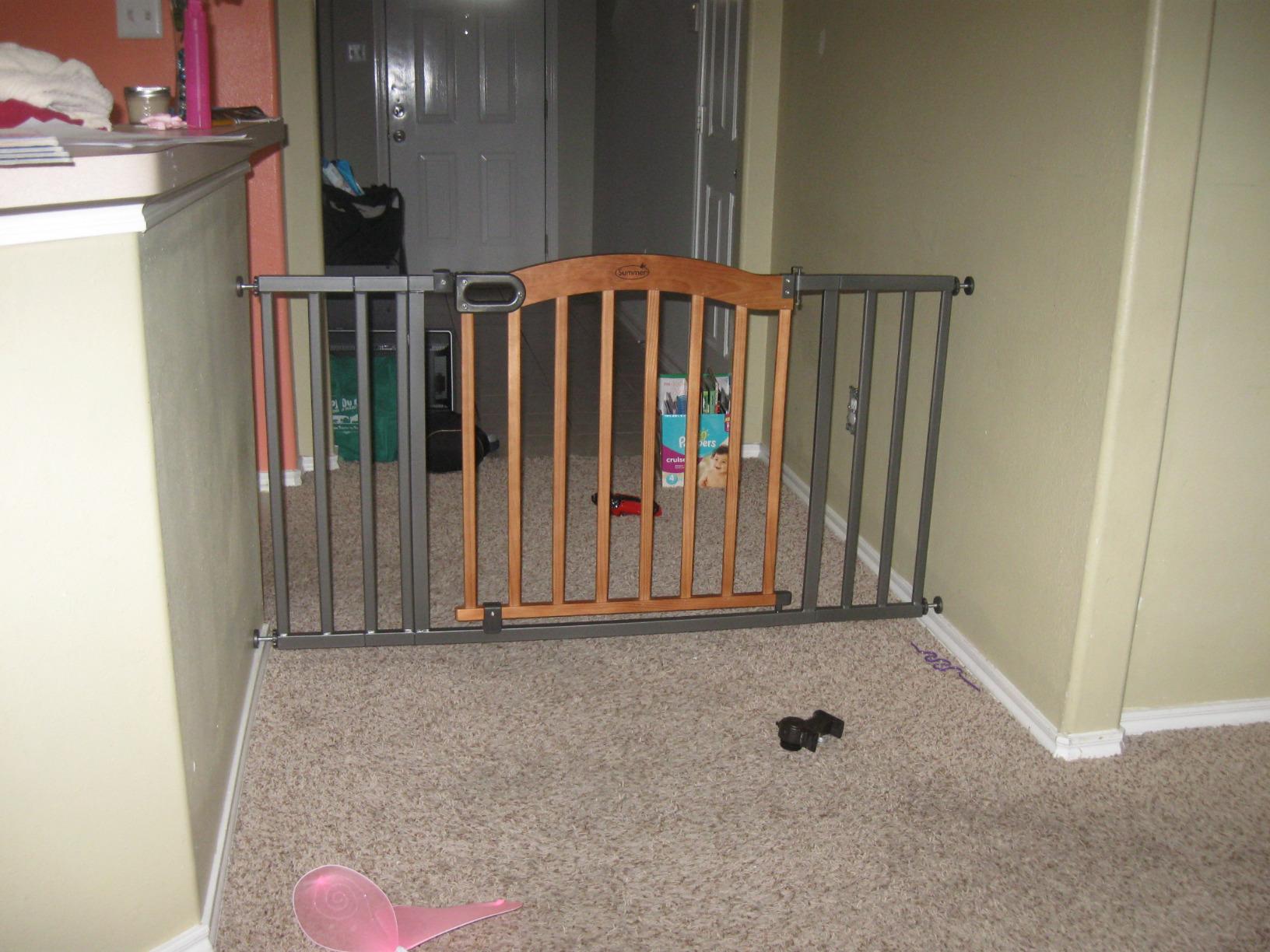 Ingenuity Ingenuity Thruway 60XW Series Extra Wide Safety Pet&Baby Gate,30