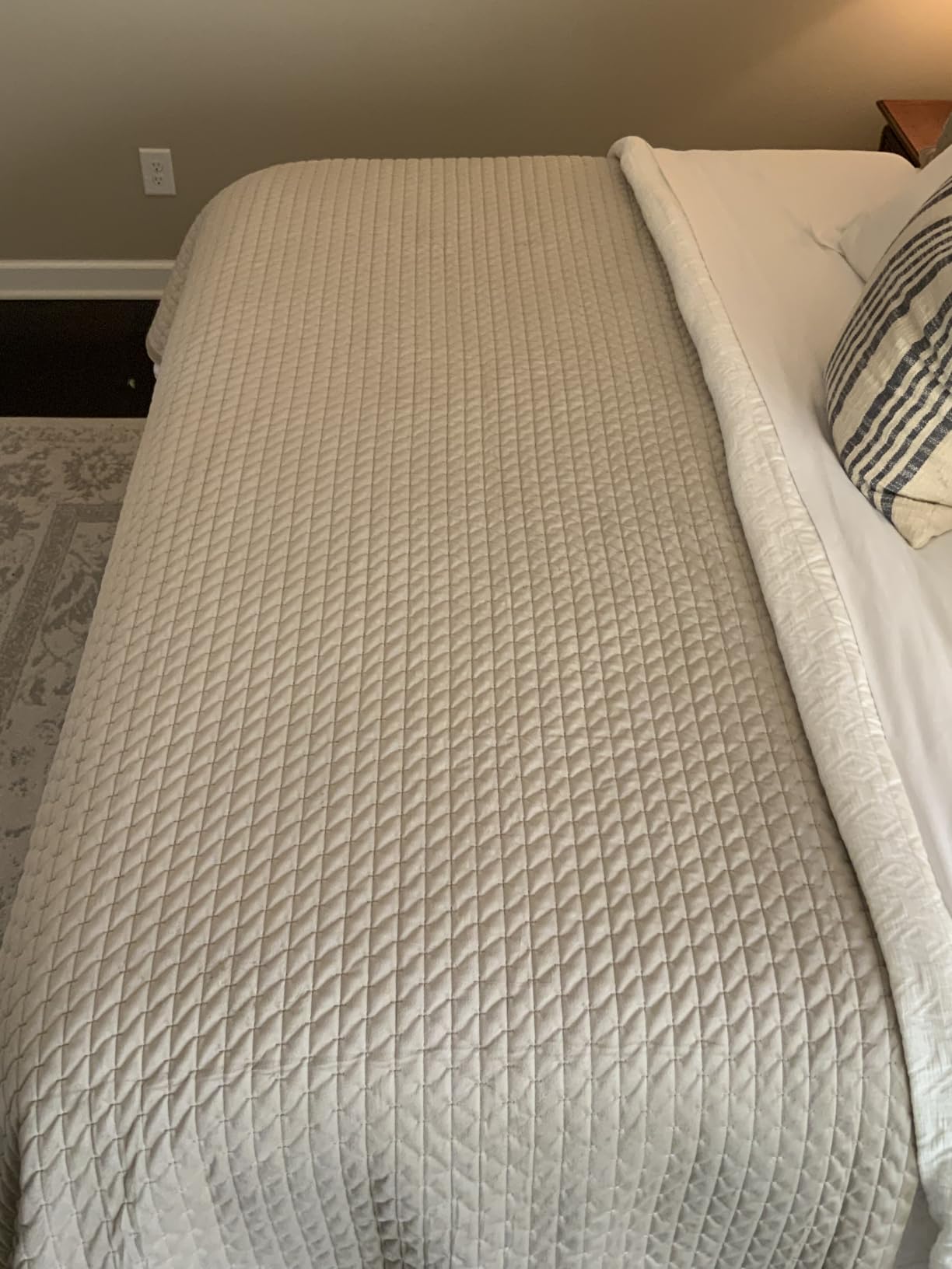 EverGrace Cross-Stitch Velvet Quilt Set, King Size, Light Taupe customer photo 2