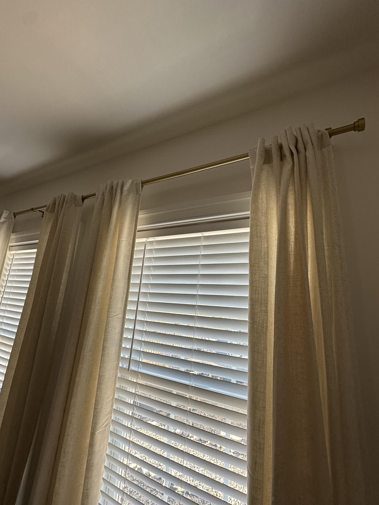 IFELS Heavy Duty Curtain Rods for Windows 66 to 120 Inch, 1 Inch Bronze Curtain Rods Set of 2 Pack for Outdoor Patio, Farmhouse, Bedroom, Adjustable Easy Install Modern Drapery Rod (Bronze,30-120-2p) customer photo 1