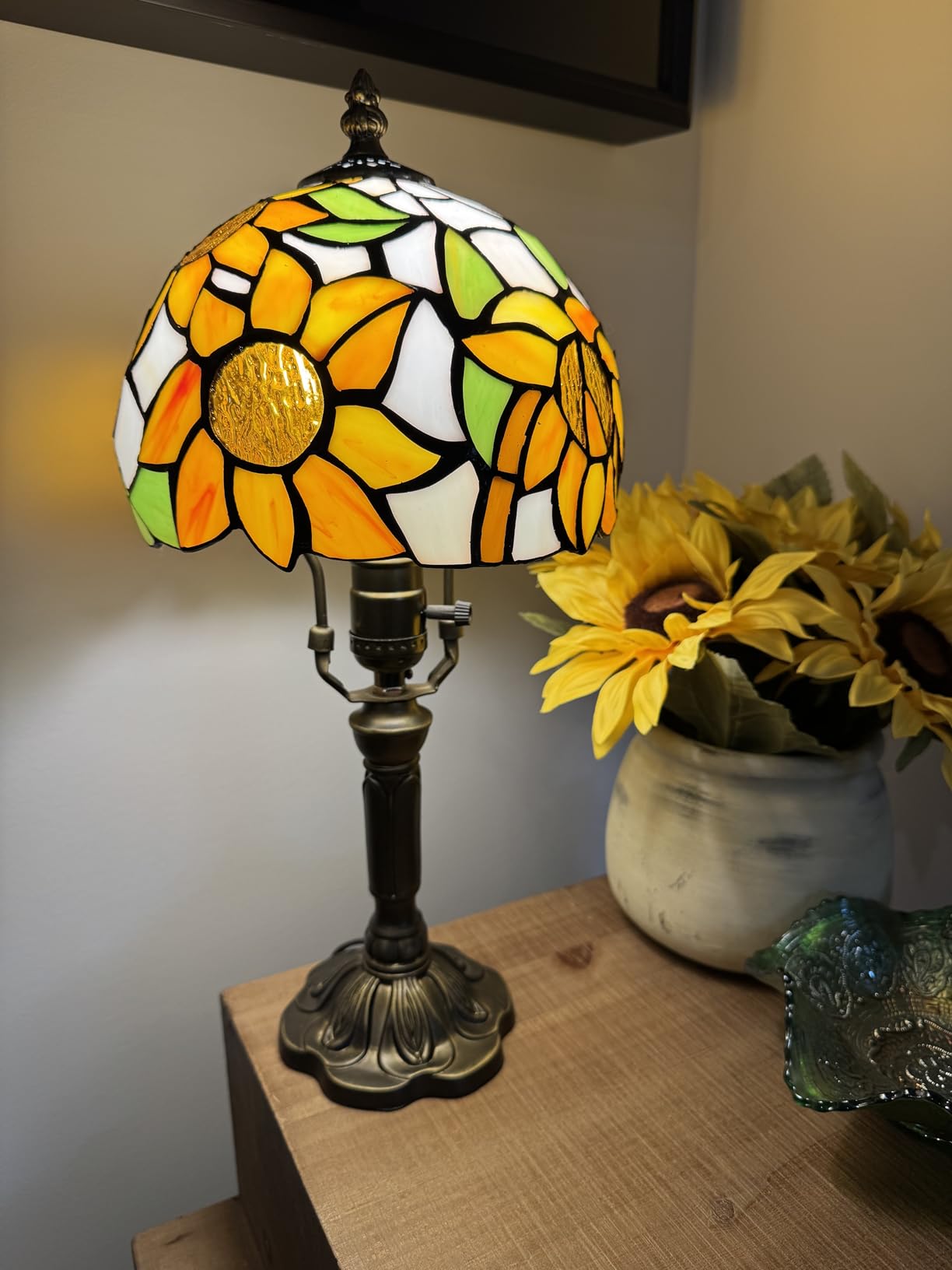 BMXKPO Tiffany Style Table Lamp,Sunflower Stained Glass Lamp customer photo 1