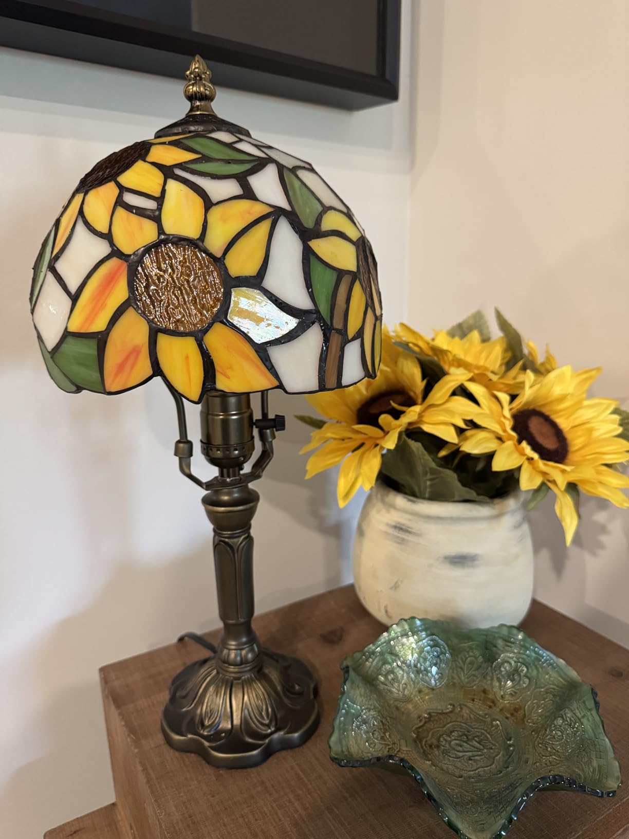 BMXKPO Tiffany Style Table Lamp,Sunflower Stained Glass Lamp customer photo 2