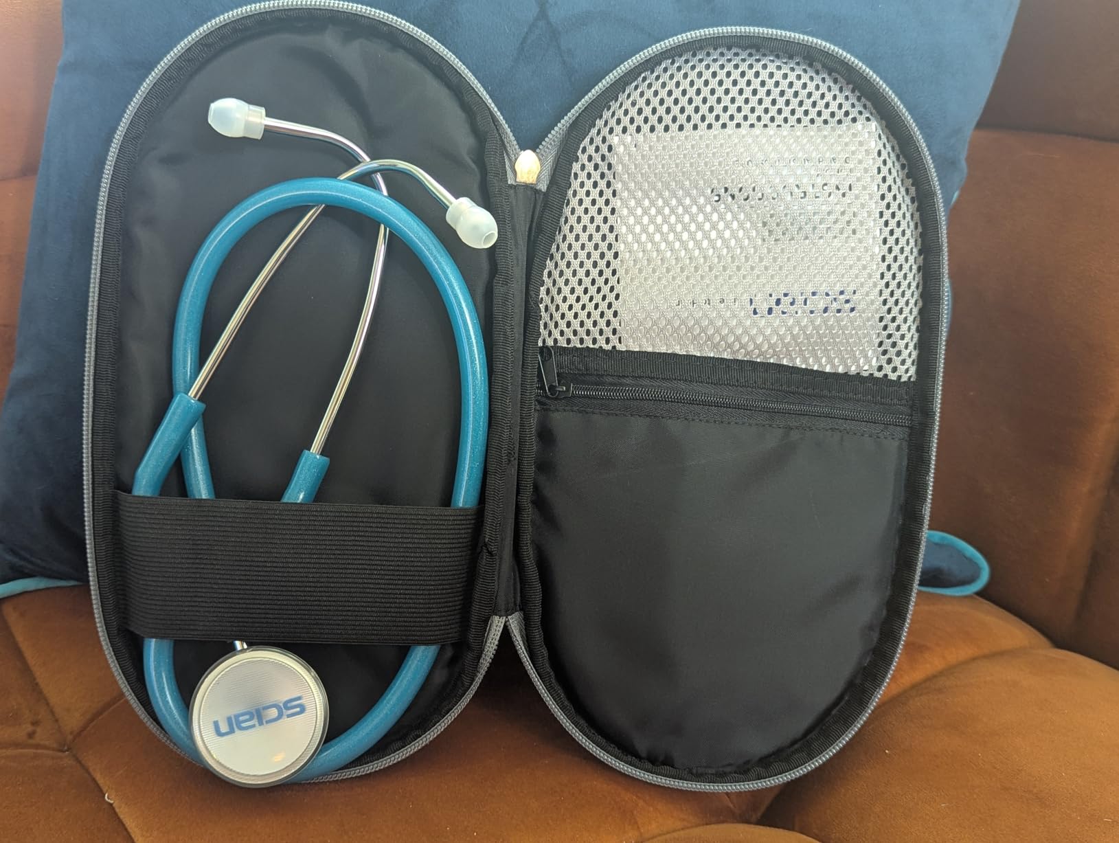 SCIAN Stethoscope Dual Head for Nurses,Doctors,Med Students, Classic Stainless Steel Stethoscope Home Diagnostics Medical Supplies with Carrying Bag, Pearlescent Purple customer photo 1