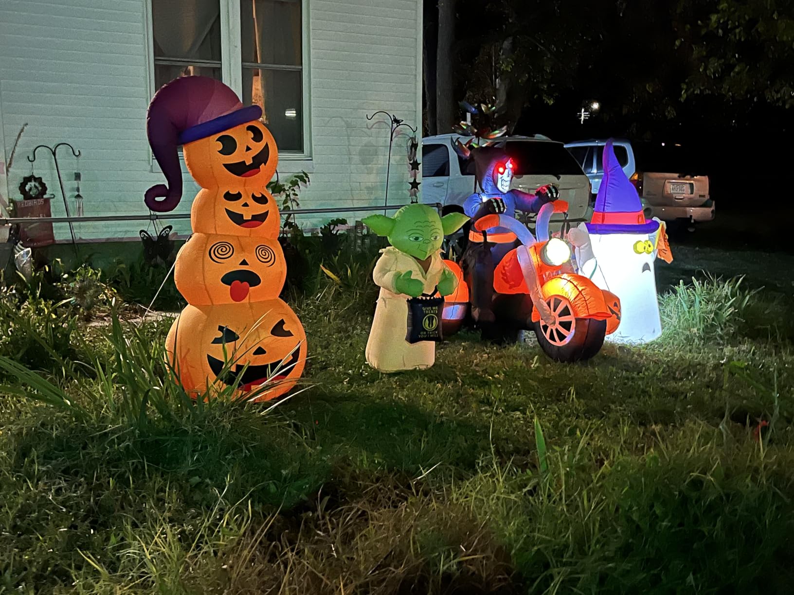 8 ft Halloween Inflatable Pumpkin Outdoor Decoration, Large Blow Up Witch, Ghost & Skeleton Decoration with Built-in LED Lights & Powerful Air Blower for Halloween Party Garden Yard Indoor Decor customer photo 1