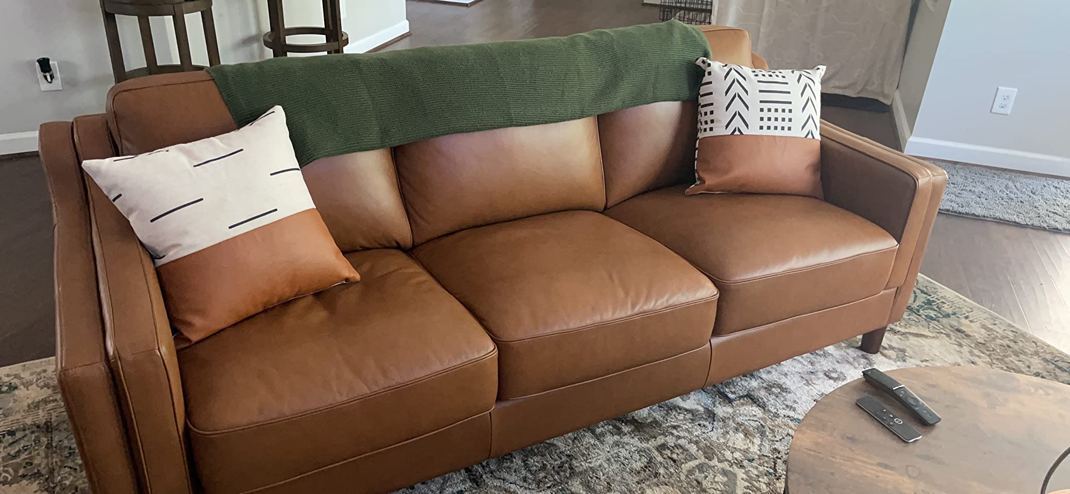 Hydeline Bella Top Grain Leather Sofa Couch, 84