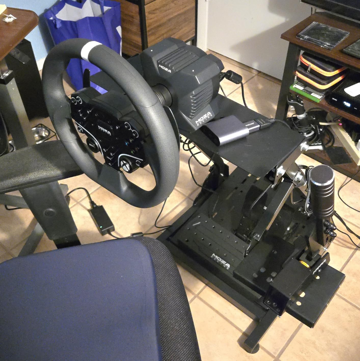 MOZA R3 Racing Wheel and Pedals Bundle Kit for Xbox & PC customer photo 2