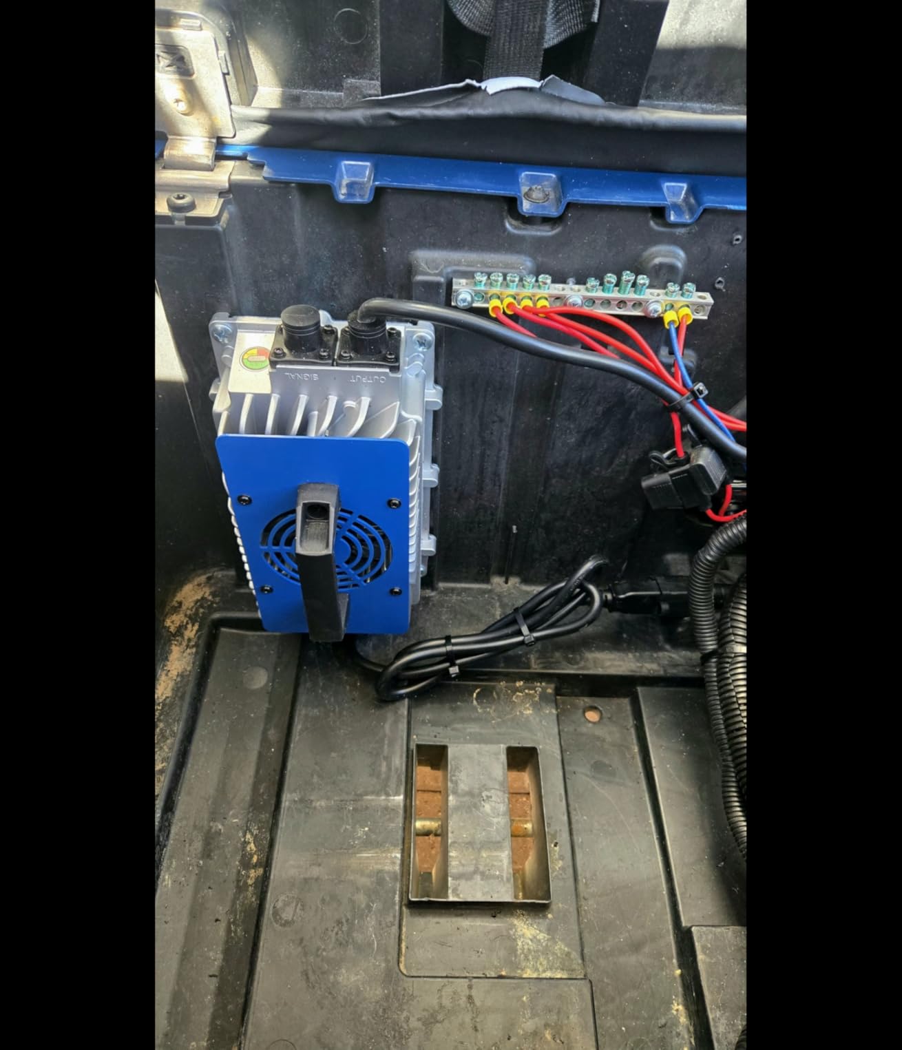 DC HOUSE Metal Case 48V 100Ah Lithium Golf Cart Battery Kit w/ 18A Charger customer photo 1