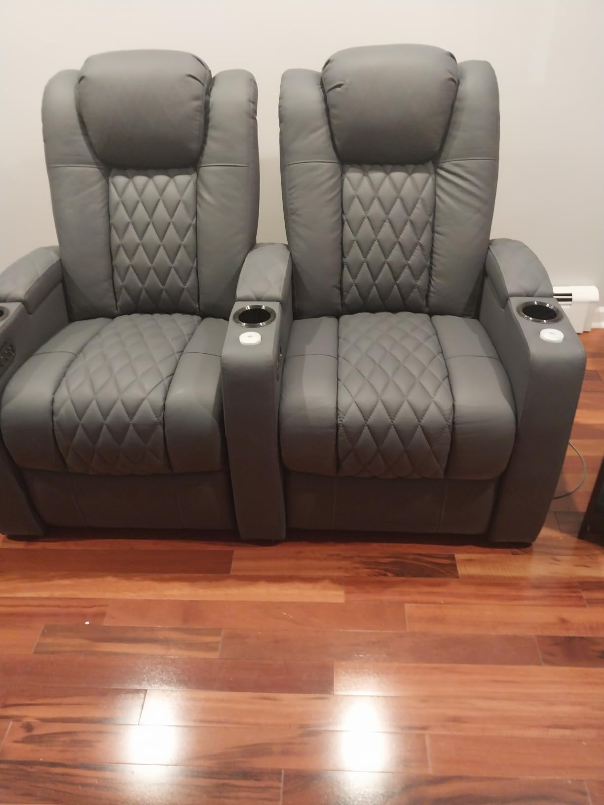 comfiroom Top-Grain Leather Home Theater Seating, Dual-Motor Power Recliner customer photo 2