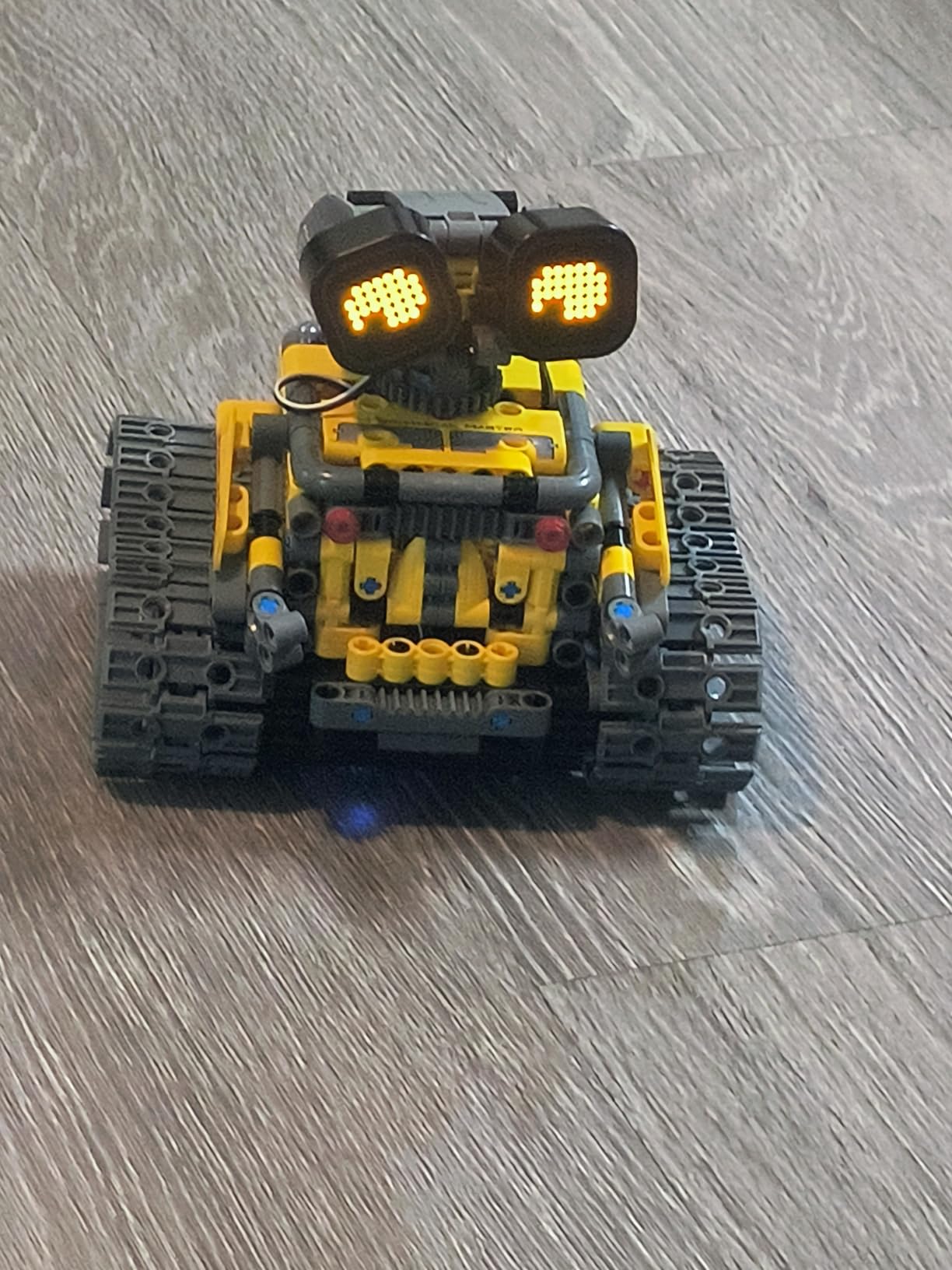 Sillbird Robot Building Kit with Remote Control STEM Gift for Boys Age 8-14 customer photo 1