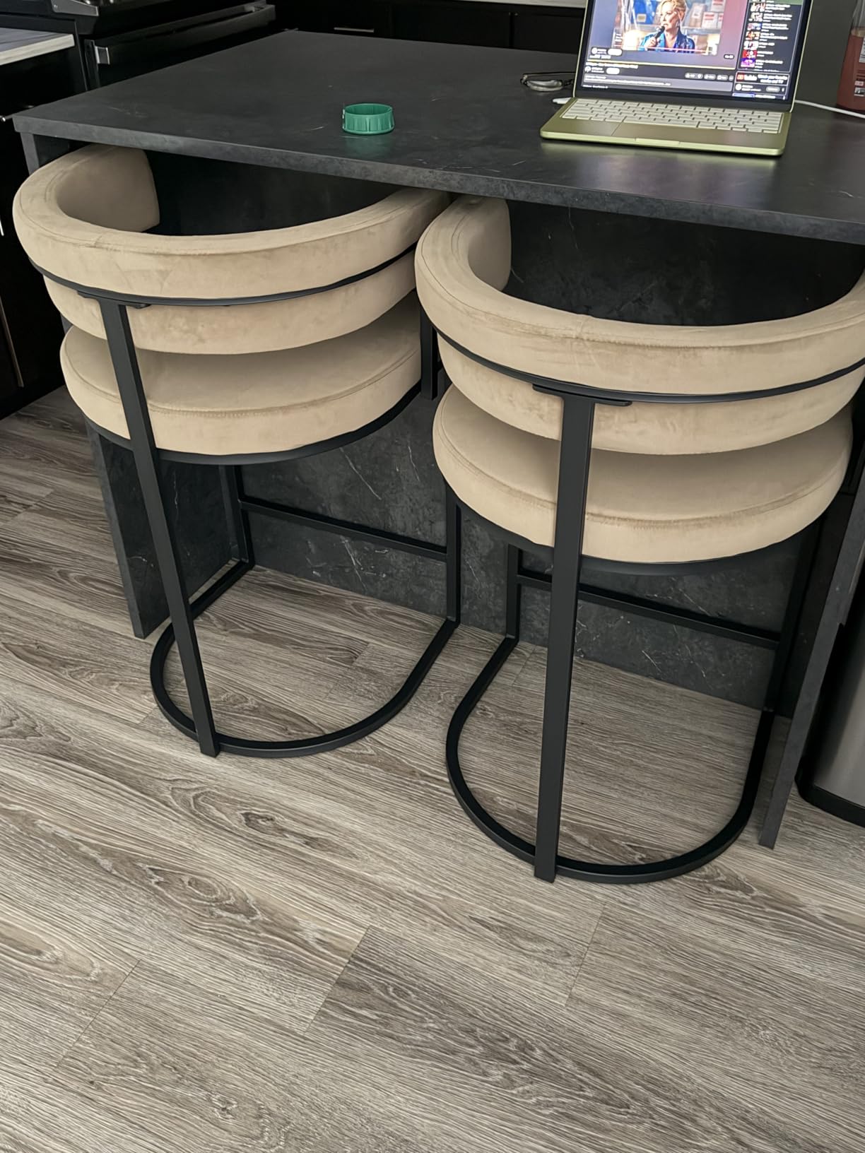 Set of 2 Beige Modern Velvet Bar Stools with Barrel Backrest, Upholstered Seat, and Gold Metal Footrest – 25.6-Inch Seat Height, Ideal for Counters, Home Bars, and Kitchen Islands customer photo 1