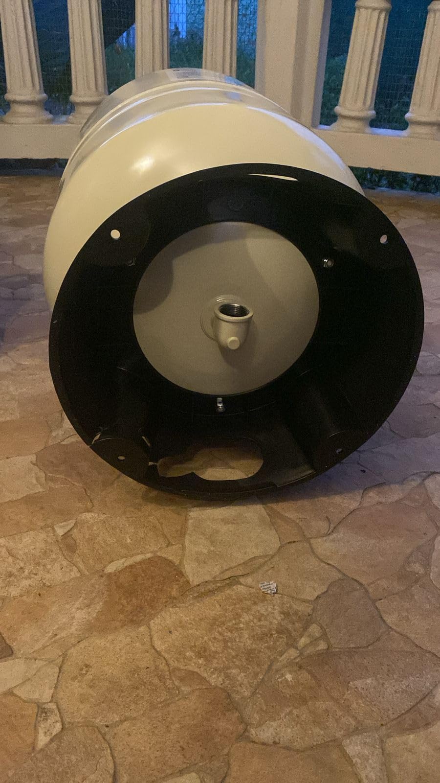 Red Lion RL20A, Vertical Pre-Charged Well Pressure Tank, 20 gallon customer photo 1