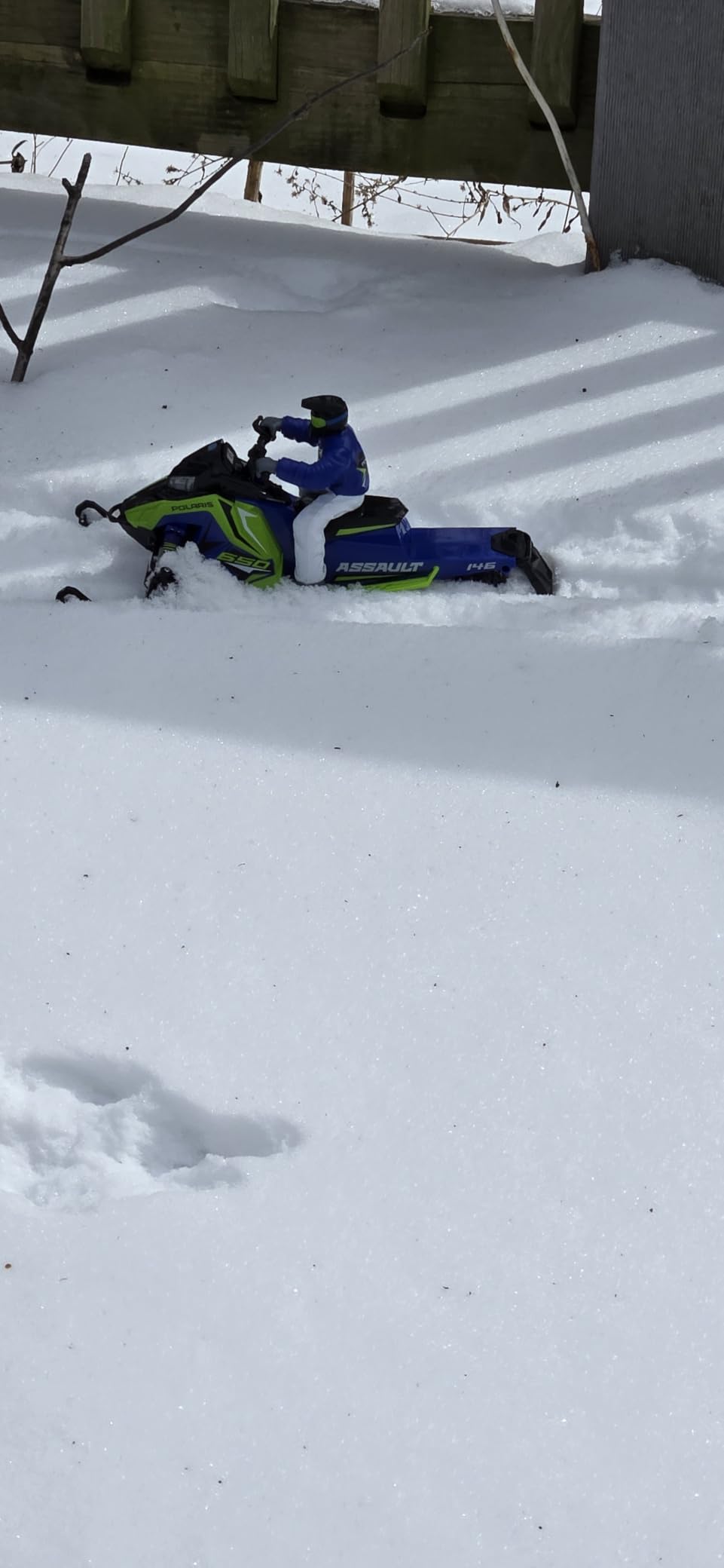 NKOK Polaris Switchback Assault RC Snowmobile – 1:10 Scale, (Green/Blue) customer photo 2