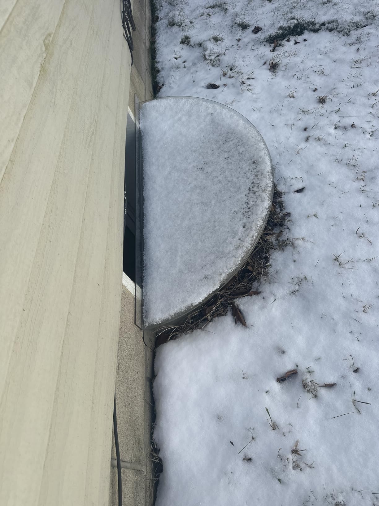 Basement Window Well Covers, Egress Window Well Cover Outside, Heavy Duty Clear Polycarbonate, UV Resistant, Windproof, Waterproof/Only Cover (41