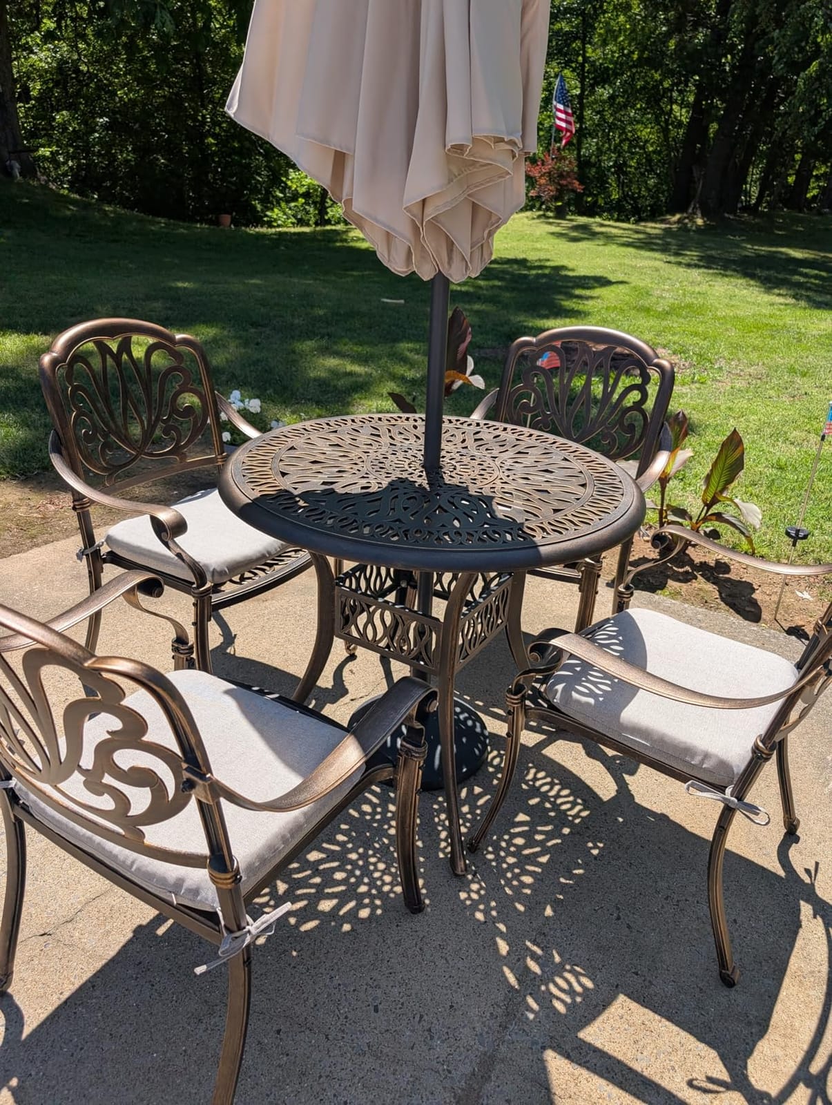 VINGLI 5 Pieces Outdoor Patio Dining Set, Cast Aluminium Patio Furniture Set with 4 Chairs and 1 Umbrella Table for Yard, Garden, Porch and Poolside, Bronze customer photo 1