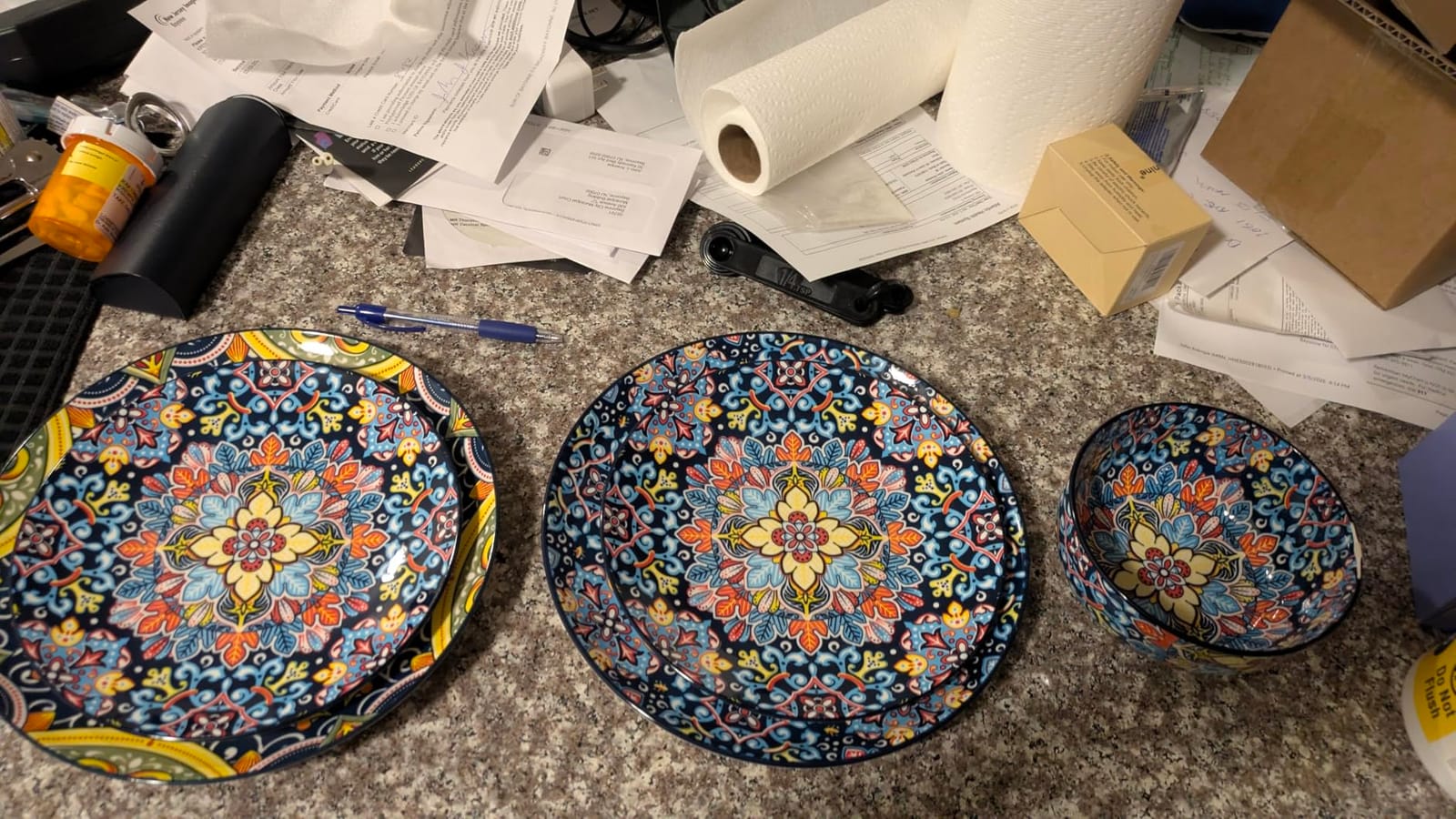 vancasso 24 Pieces Dinnerware Sets for 6, Porcelain Plates and Bowls Set, Boho Dishes Set, Microwave and Dishwasher Safe, Scratch Resistant, Series SIMI customer photo 2