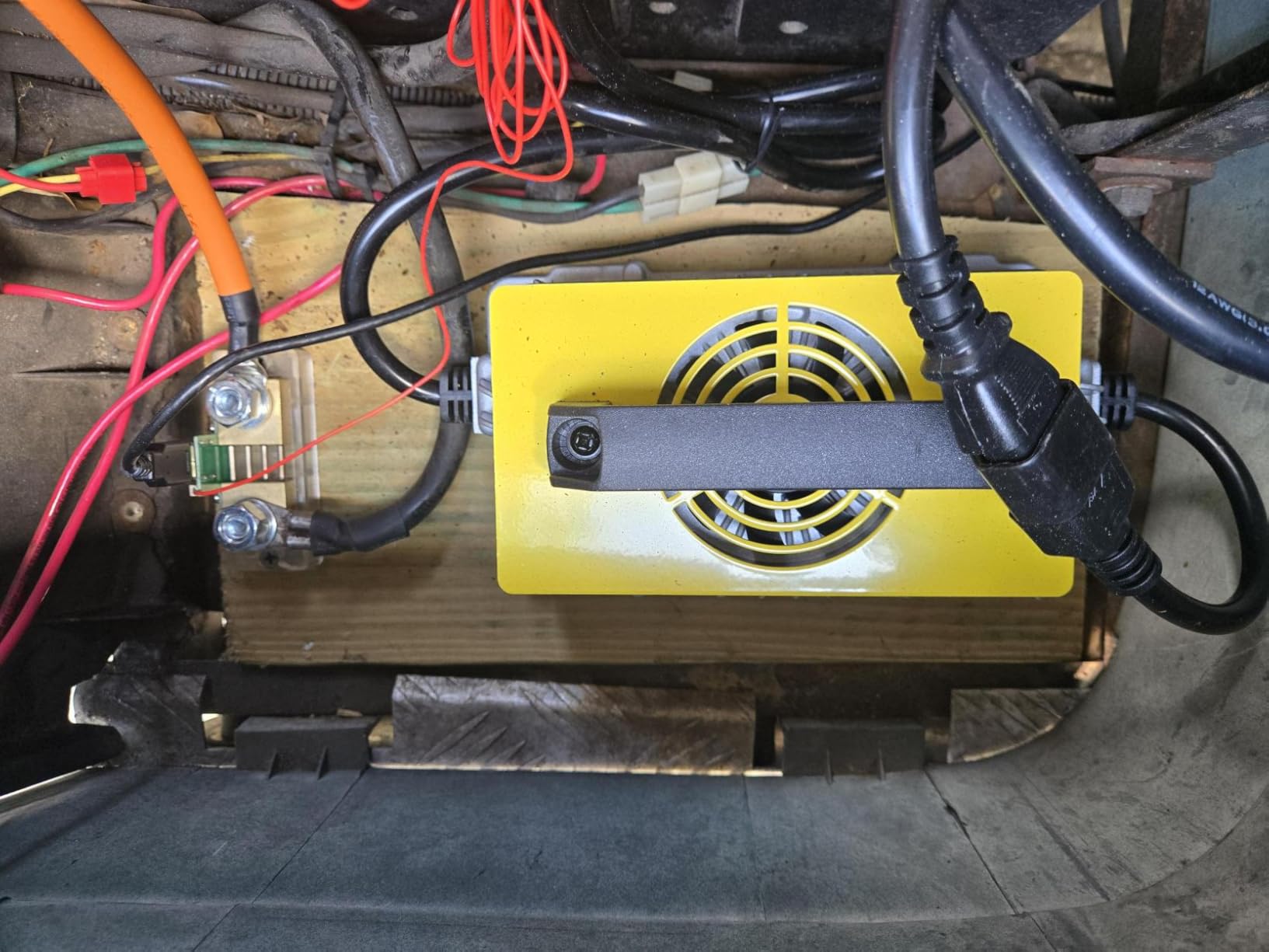 LOSSIGY 48V Lithium Battery Golf Cart Conversion Kit with Charger&Monitor customer photo 1