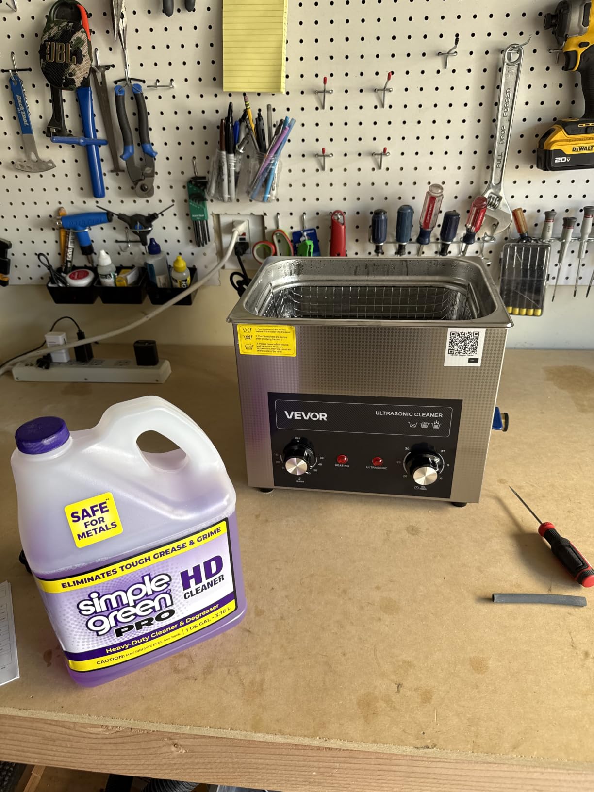 VEVOR 10L Sonic Cleaner with Heater Timer & Basket, Professional Digital Sonic Cavitation Machine, 240W Cleaning Machine for Lab Tools, Metal Parts, Carburetor, Brass, Auto Parts, Engine Parts customer photo 2