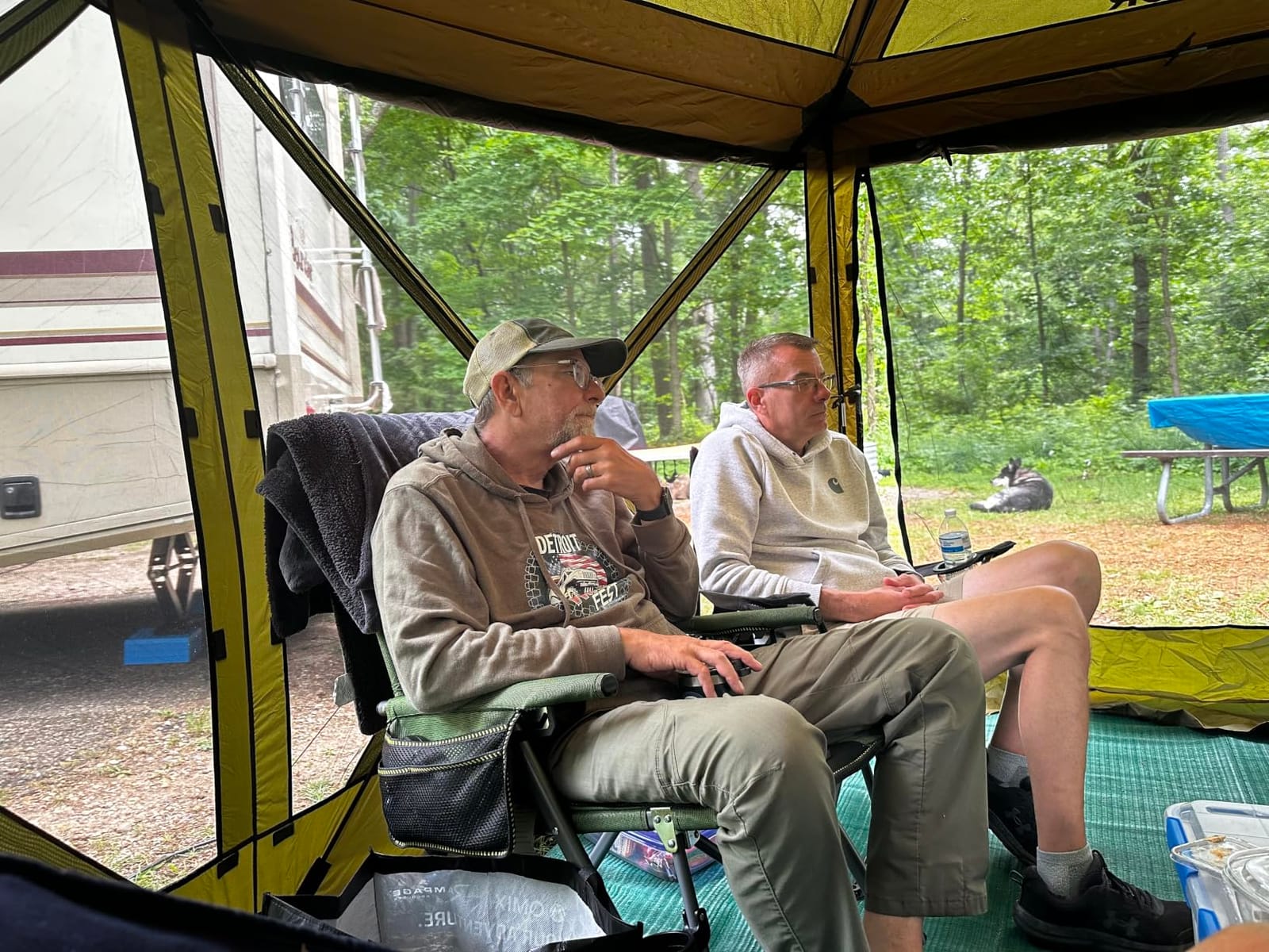 VEVOR 12x12ft Pop Up Gazebo Tent with Mosquito Netting, 6 Removable Wind Panels & 2 Mesh Windows, Outdoor Canopy Shelter for Patio, Army Green customer photo 2