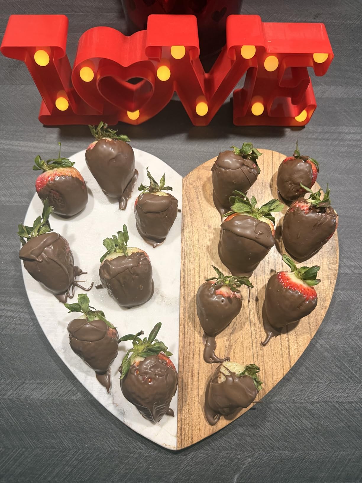 LUSHYUM Electric Chocolate Melting Pot with 2 Insert Pots, 4-Cup Chocolate customer photo 1