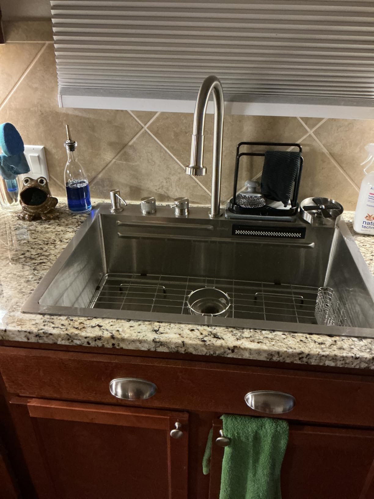 Lordear Drop In Outdoor Kitchen Sink Workstation with Pull-out Faucet 21