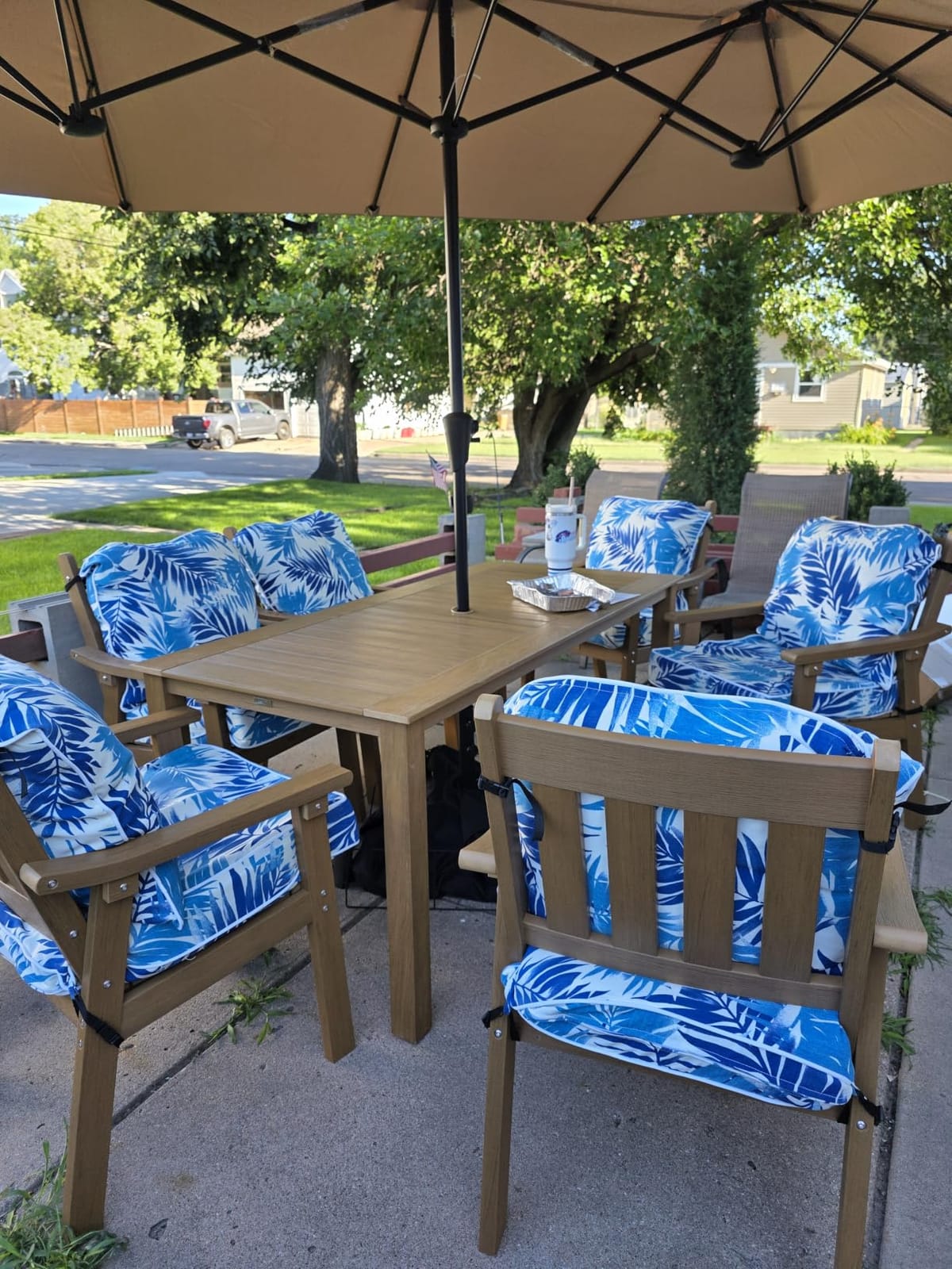 YEFU 7-Piece Patio Table Set, All-Weather HIPS, Metal Aluminum Frame, Teak customer photo 2
