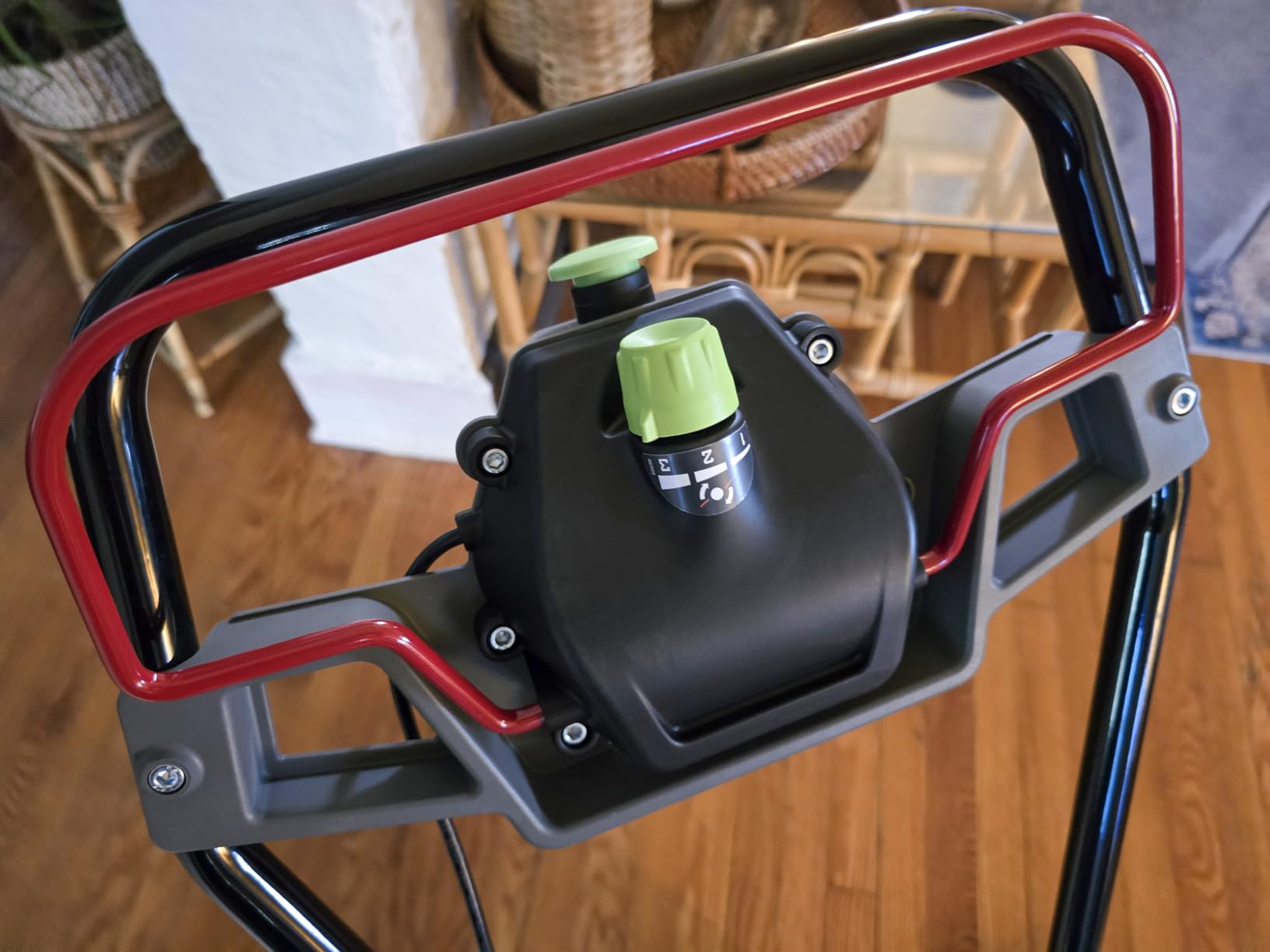 Earthquake 60V Walk Behind String Mower, Includes Two 4Ah Batteries, 22” Cutting Diameter, Three Cutting Speed Dial, 14” Never-Go-Flat Wheels, Easy Assembly, Adjustable Handlebar, Model #44965 customer photo 2