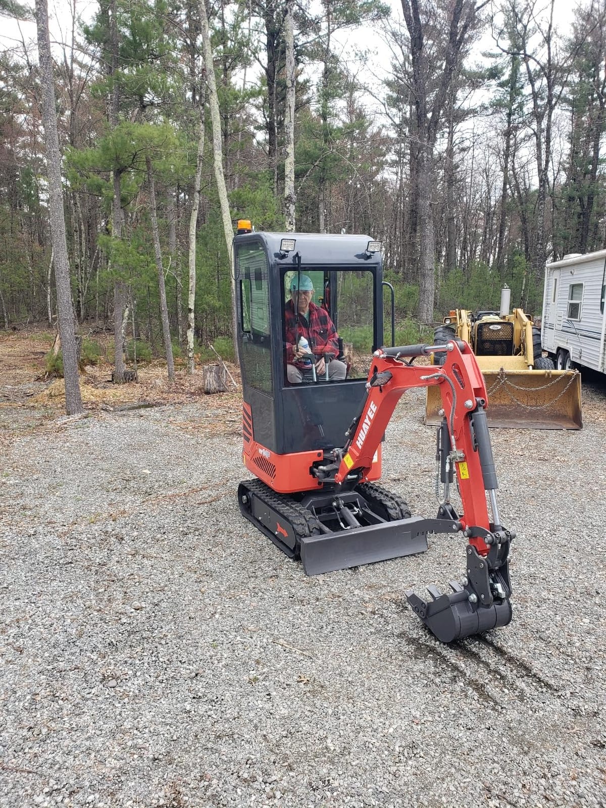 1.2 Ton Mini Excavator, 13.5HP Compact Digger with Canopy Shelter customer photo 2