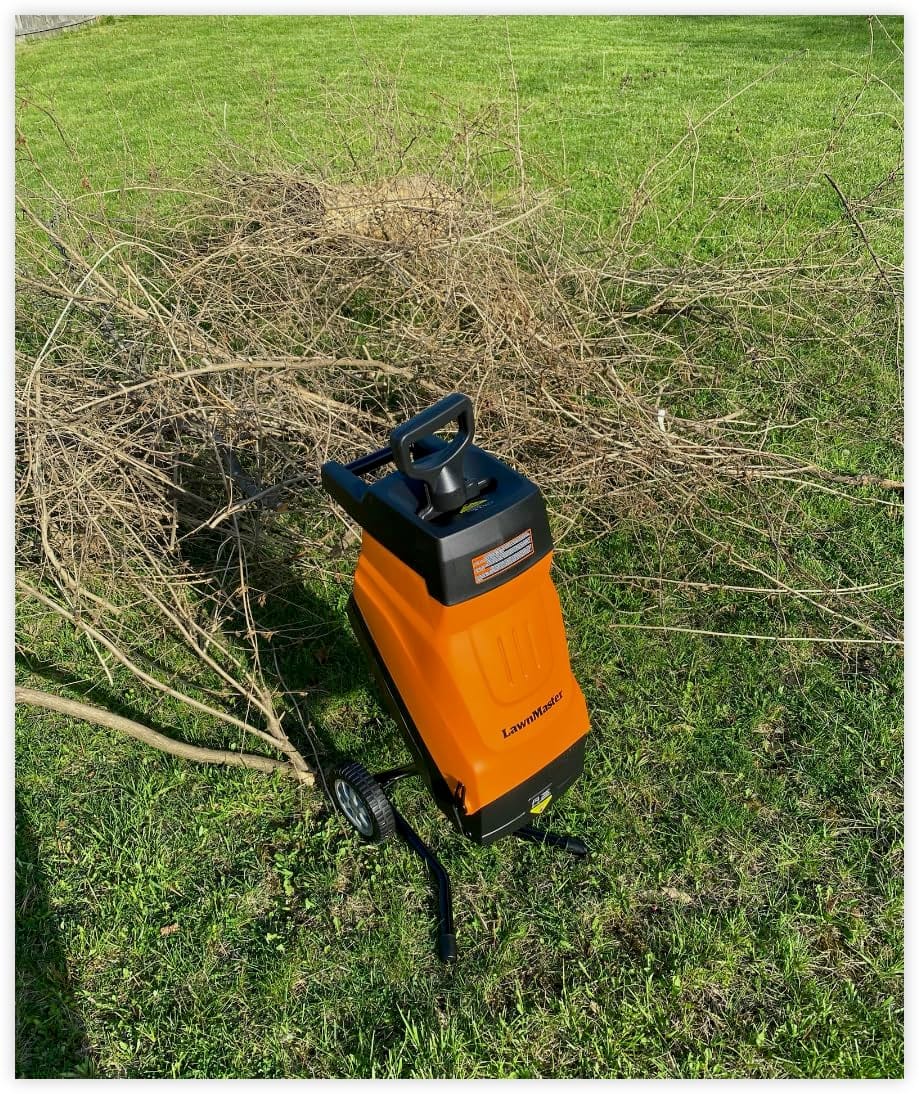 LawnMaster Electric Wood Chipper 1.8'' Cutting Diameter with Bag, FD1503 customer photo 2