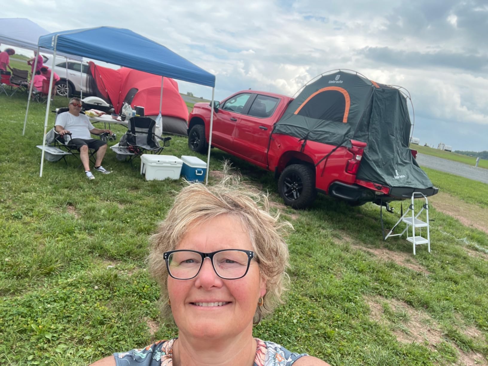 Truck Bed Tent 5.5-6ft: Easy Set Up Umburato Pickup Truck Tents for Camping, Waterproof PU3000mm Canopy for Truck Camper, Portable, Spacious for 2 Person Green customer photo 2