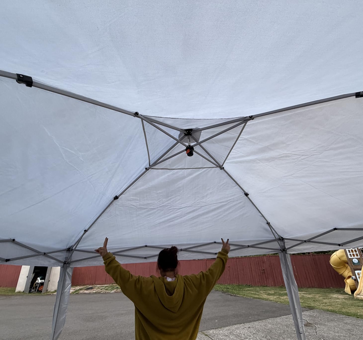 Driftalia 10x10 Pop Up Canopy Tent with Sidewalls, One-Push Instant Setup customer photo 1
