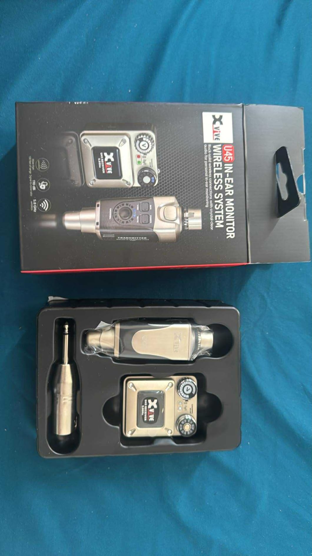 Xvive U45 Wireless in Ear Monitor System 5.8ghz IEM System Transmitter and bodypack Receiver for Studio, Band Rehearsal, Live Performance, Channel Scan Mode customer photo 2