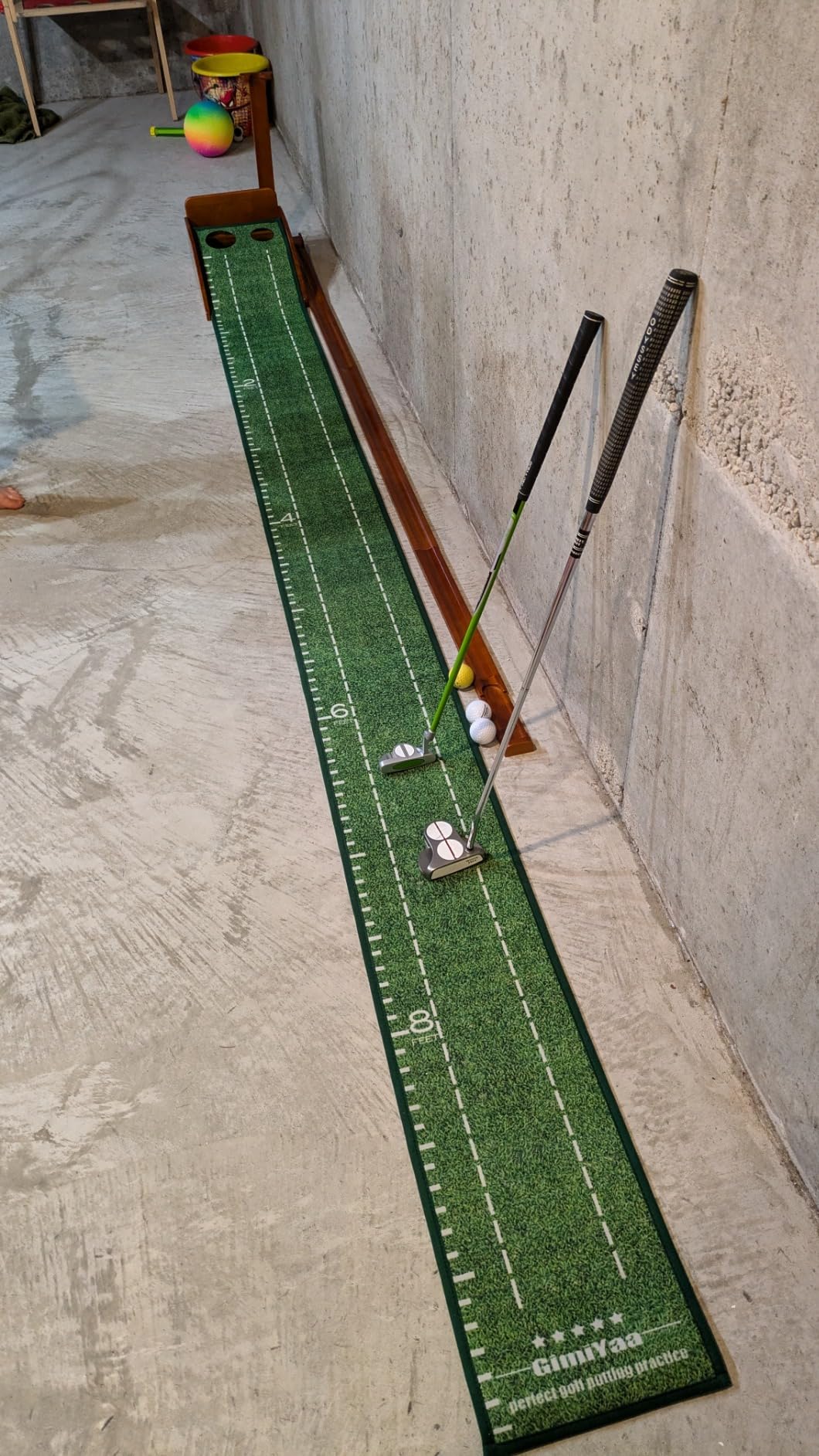 GimYaa Golf Putting mat Green Indoor and Outdoor with Auto Ball Return,Game Practice Golf Gifts for Home, Office, Backyard Indoor Golf and Outdoor Use, Crystal Velvet Mat customer photo 2