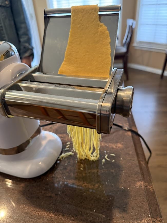 GVODE Electric Pasta Maker Machine, 3-in-1 Pasta Roller & Cutter Set, White customer photo 1