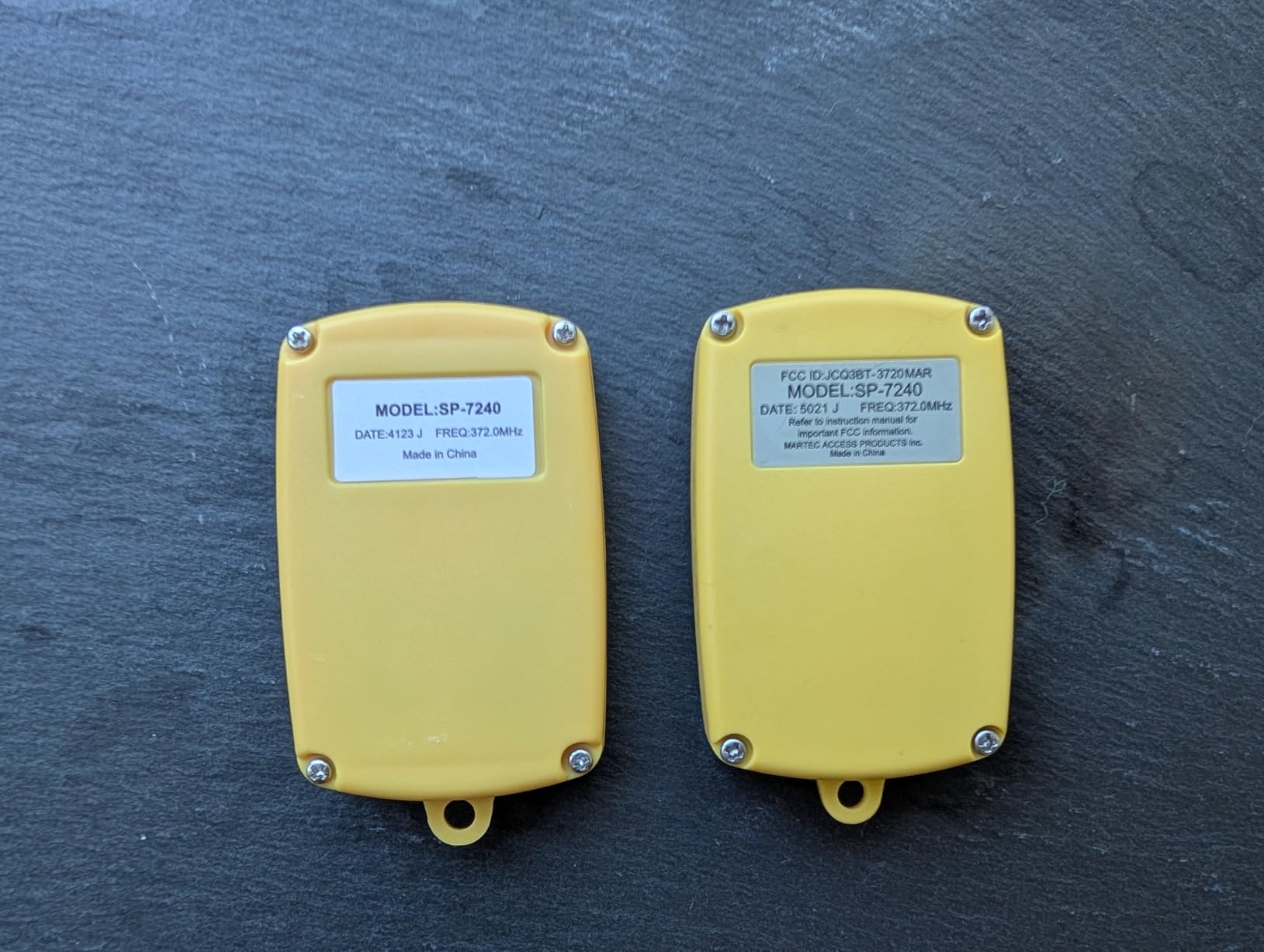 The 7240 Boat Lift Remote for Gem Wireless Boat Lift Systems from March 2007 Onwards,Remote Wireless Dock Lift Control,3 Button Key,Waterproof and Portable customer photo 2