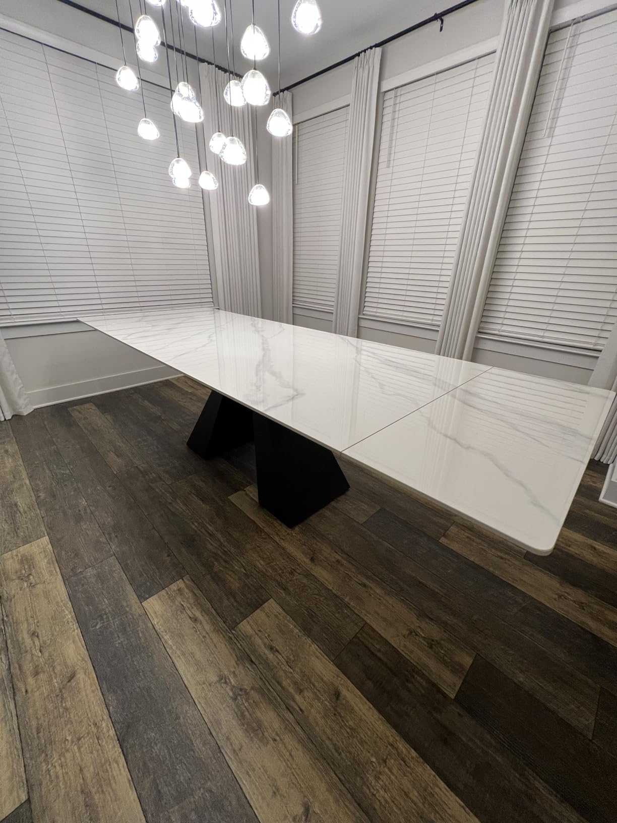 Extendable Marble Sintered Stone Dining Table 78.74 to 110.24 Inch customer photo 1