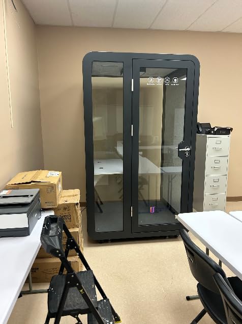 Solo Office Sound Pod Mobile SoundProof Privacy Booth for Work Mobile Roller with Desk (1 Person) customer photo 1