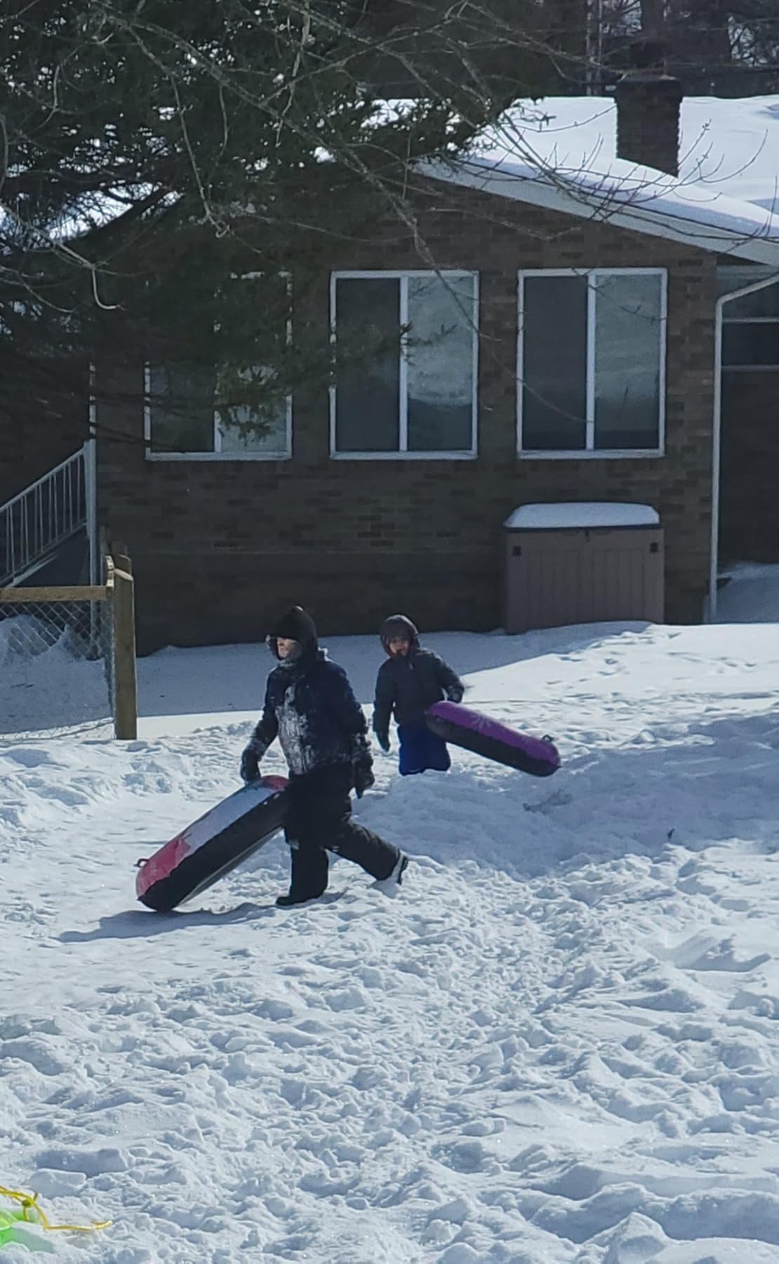 Snow Tube, 36‘’ 3Packs/4Packs Snowman Snow Tubes for Kids & Adults, Durable Cold-Resistant PVC Inflatable Snow Sled, Heavy-Duty Hard Bottom & Handles, Perfect for Family Boys Girls Sports Fun customer photo 1