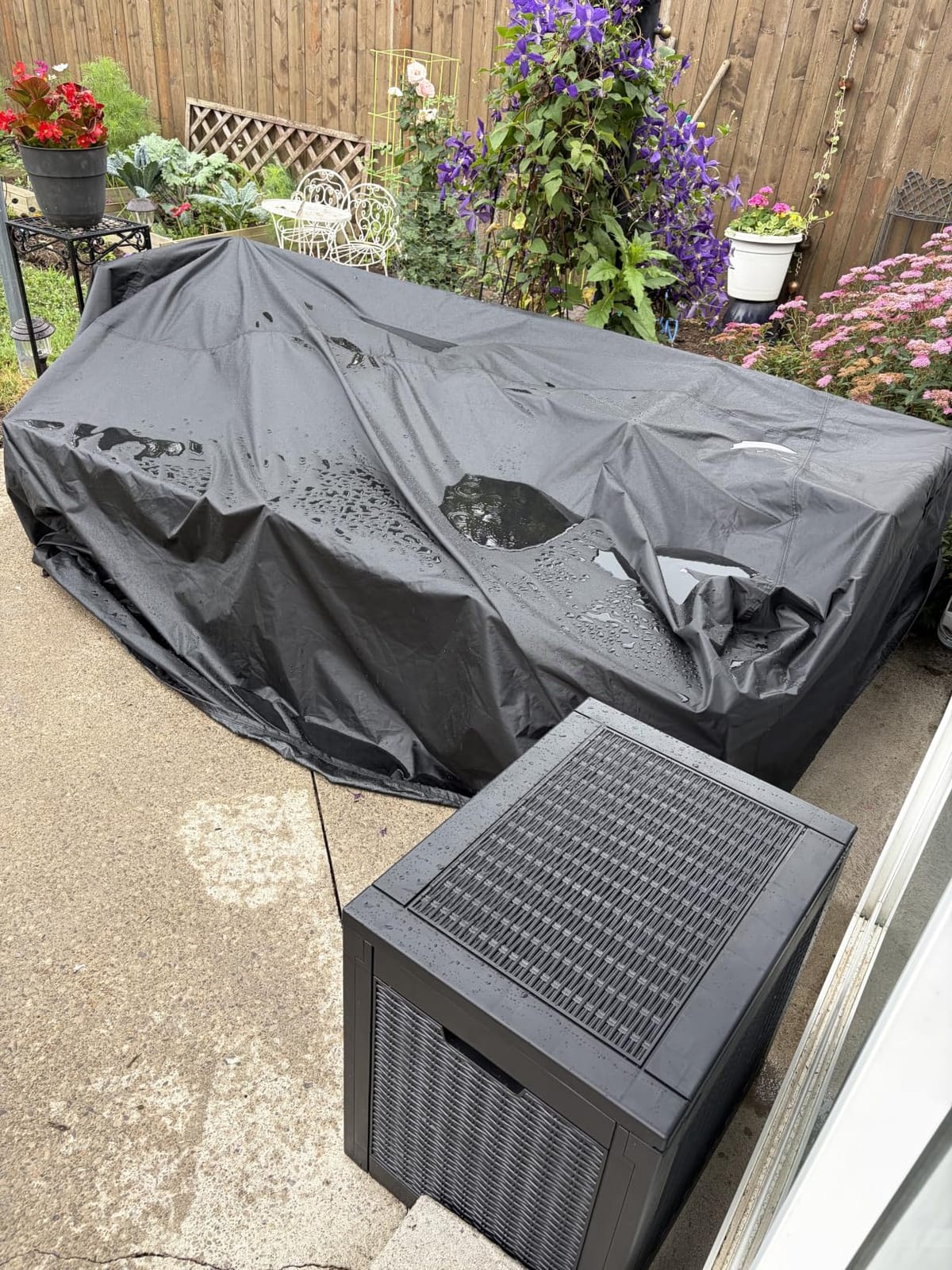 KAMABOKO Outdoor Storage Box, 150 Gallon Deck Box Outdoor Waterproof customer photo 2